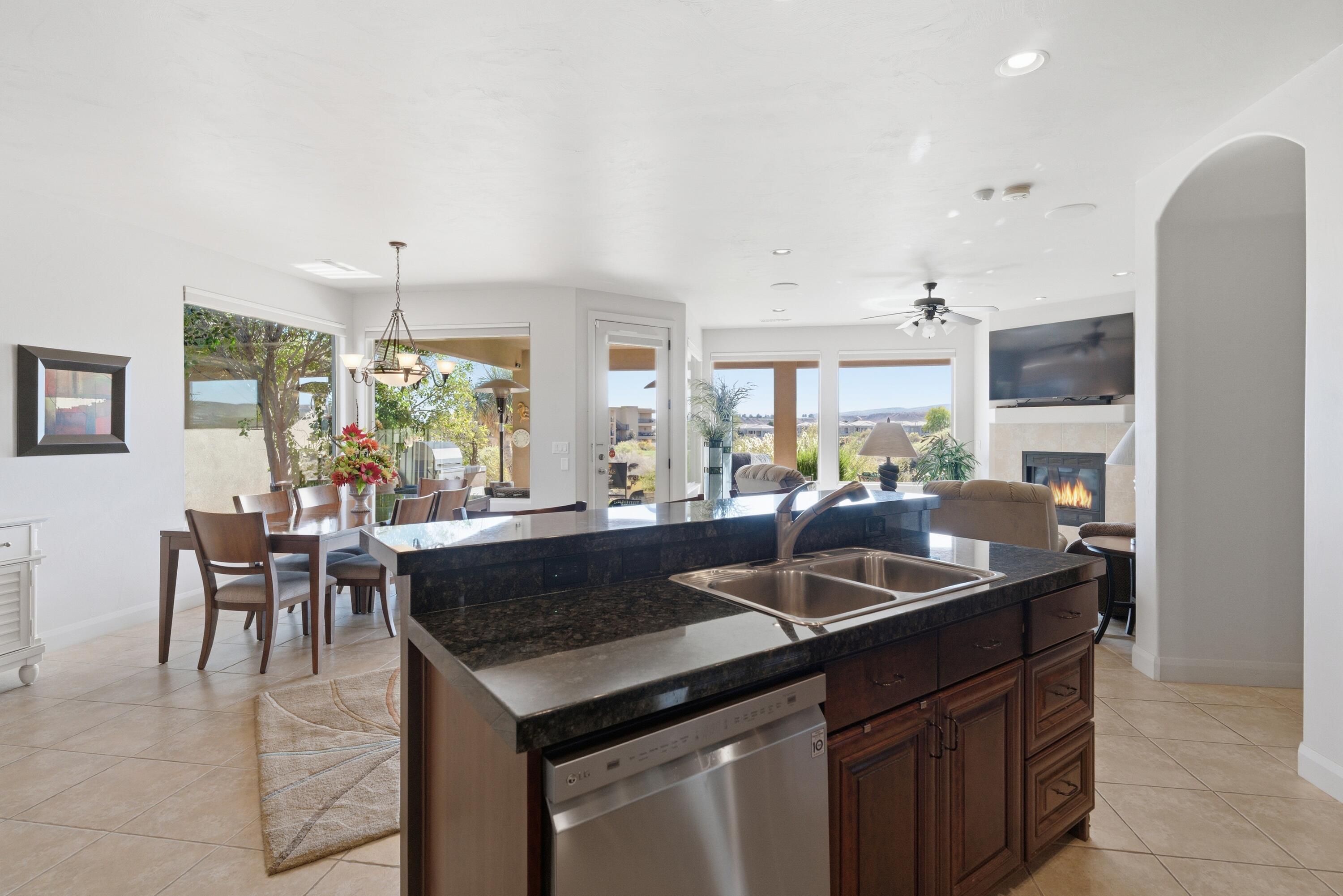 WAILEA FALLS AT STONEBRIDGE - Residential