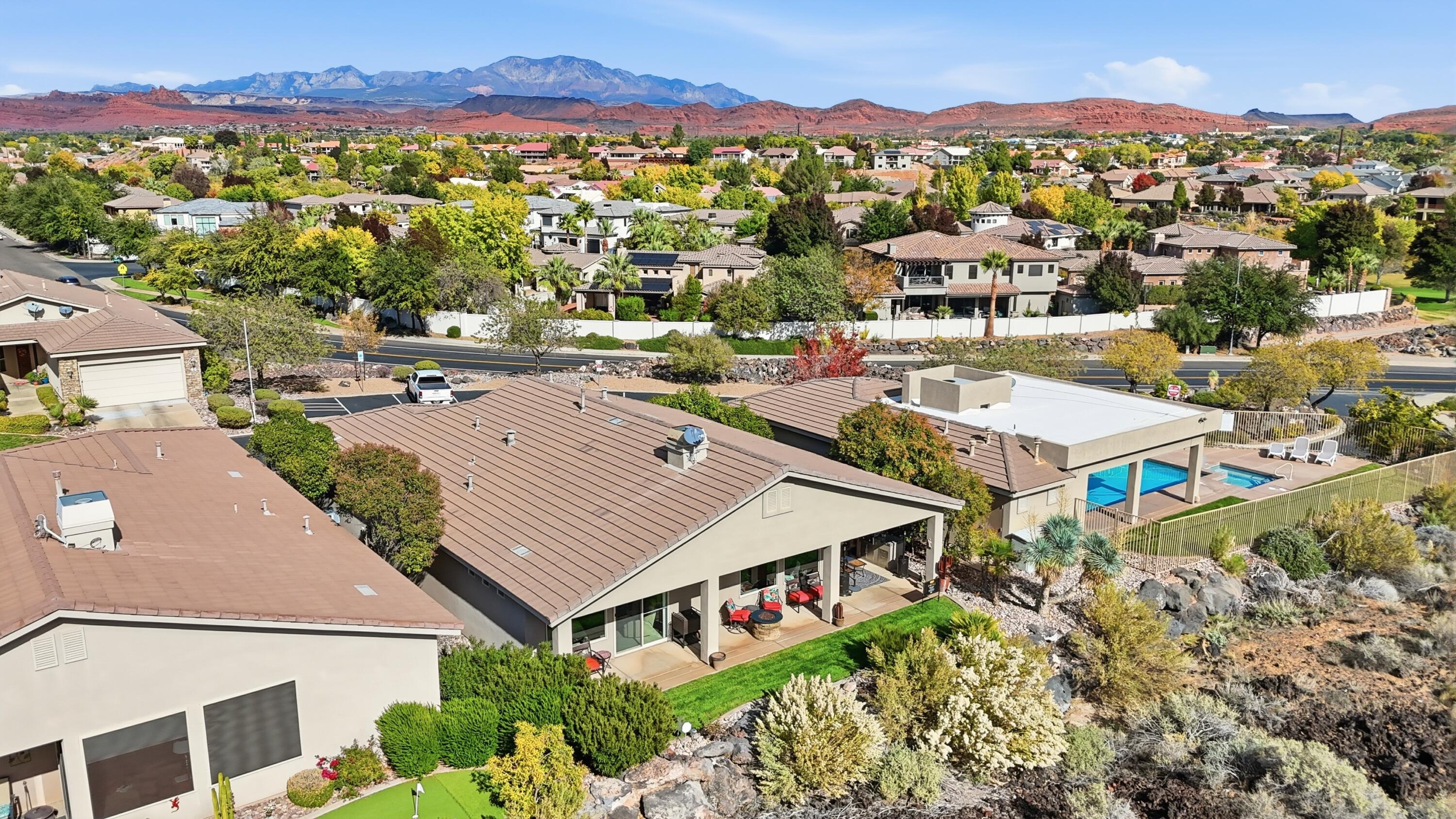 WAILEA FALLS AT STONEBRIDGE - Residential