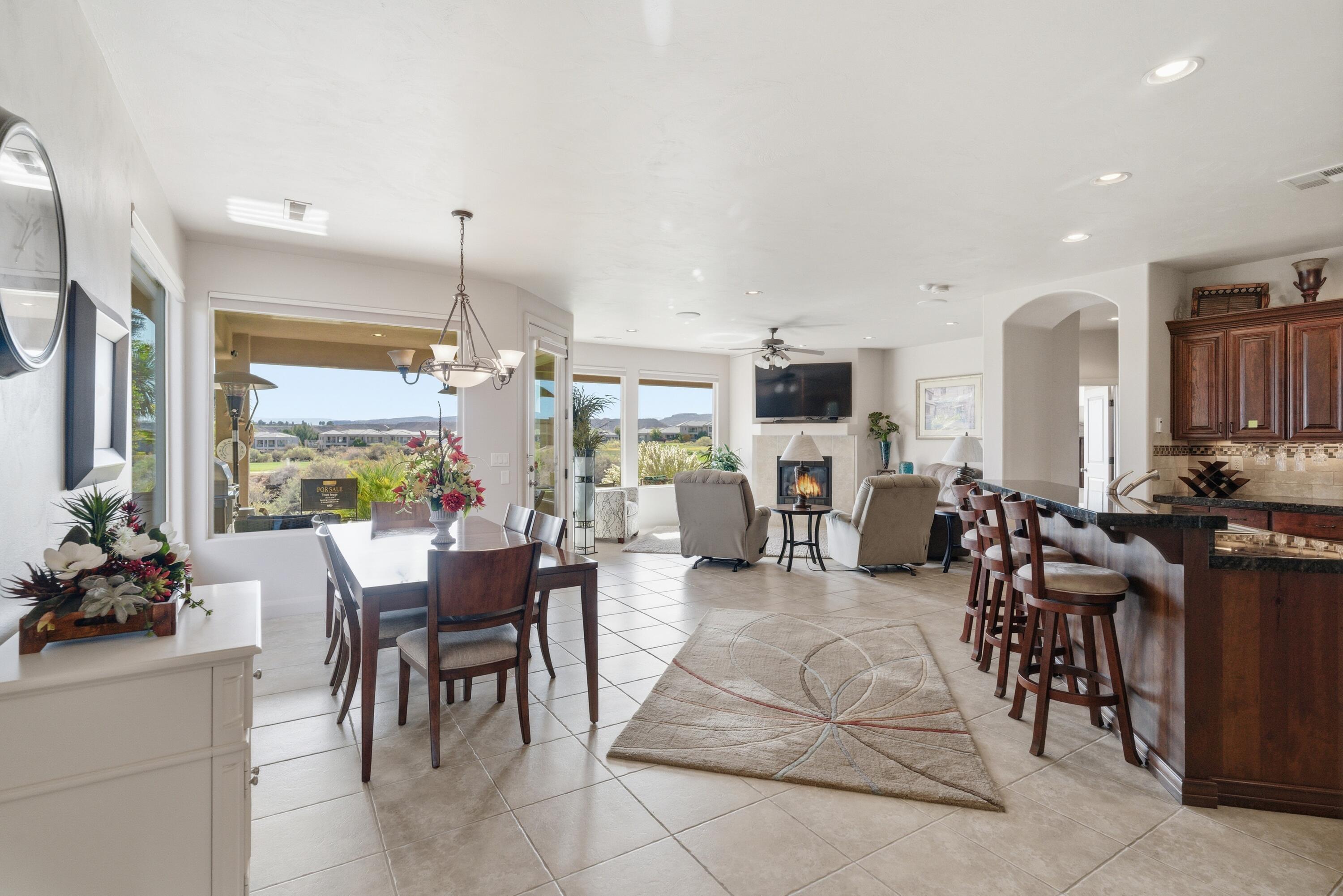 WAILEA FALLS AT STONEBRIDGE - Residential