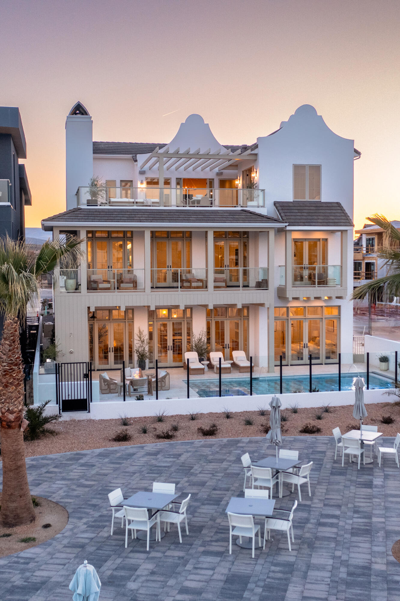 DESERT COLOR RESORT - Residential