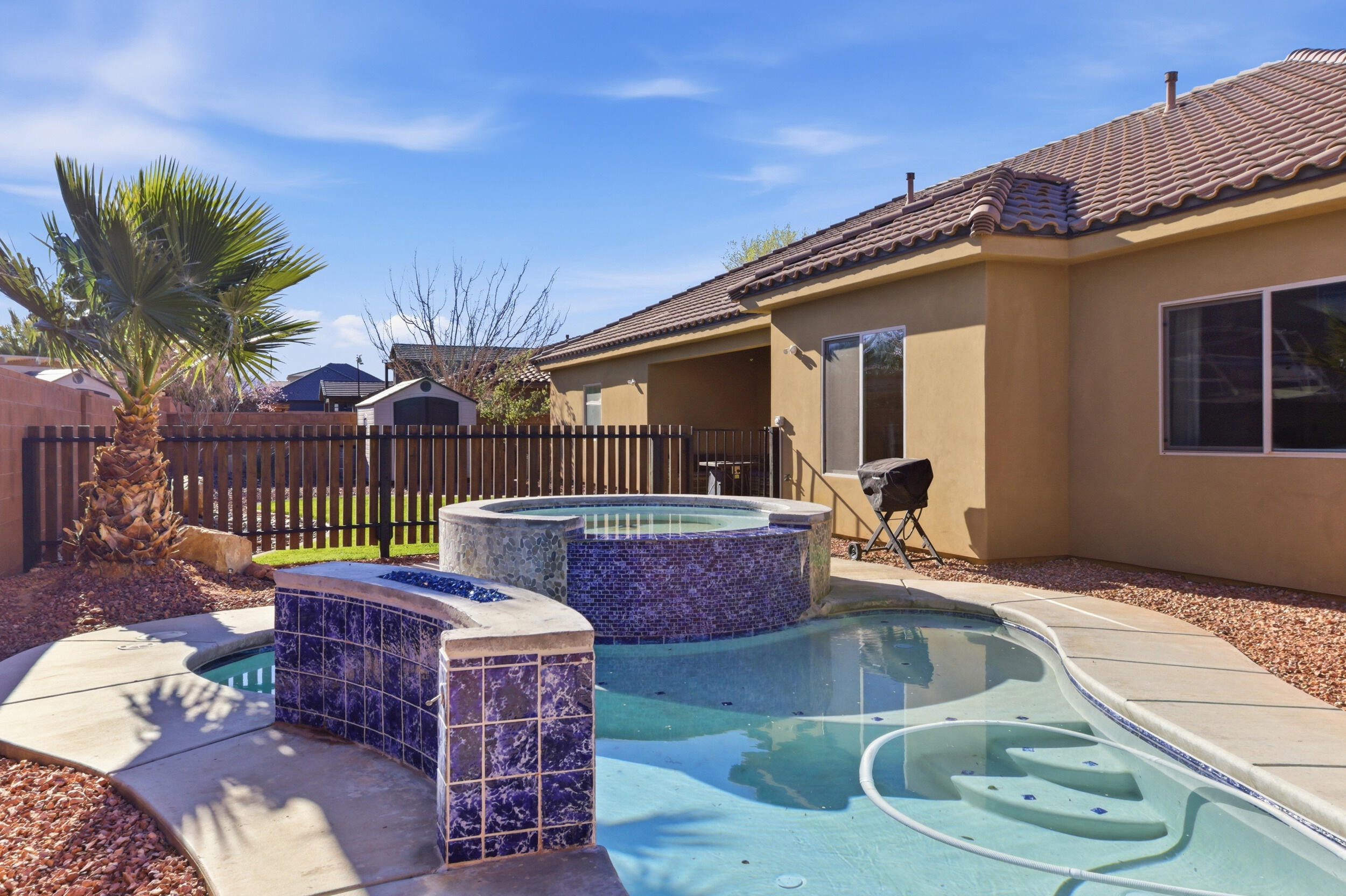 DIXIE SPRINGS - Residential