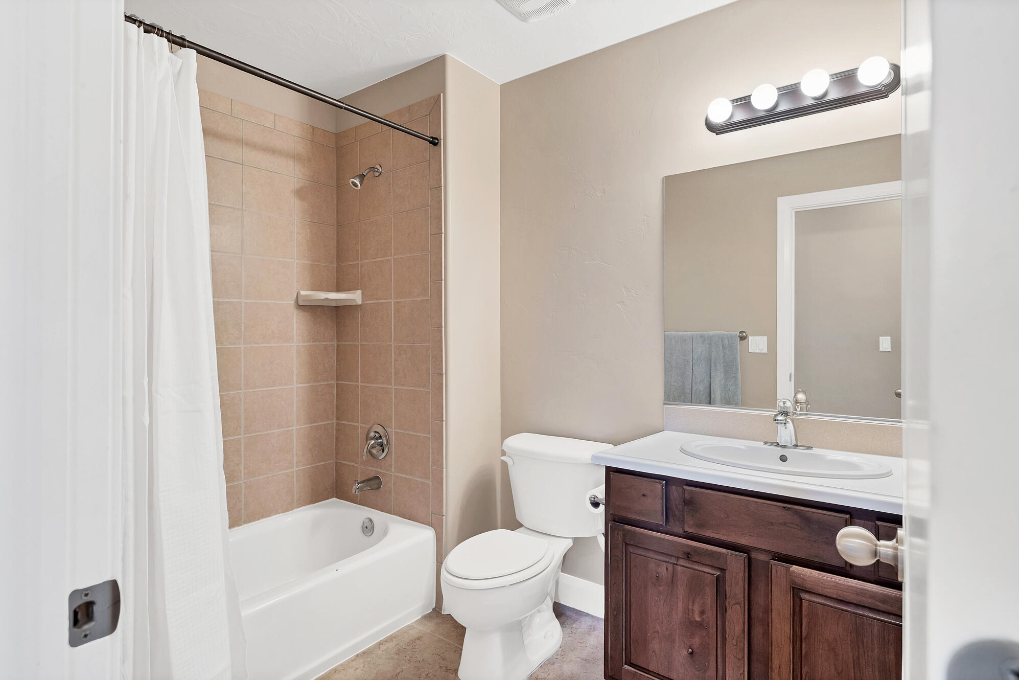 CASITAS AT HIDDEN VALLEY - Residential