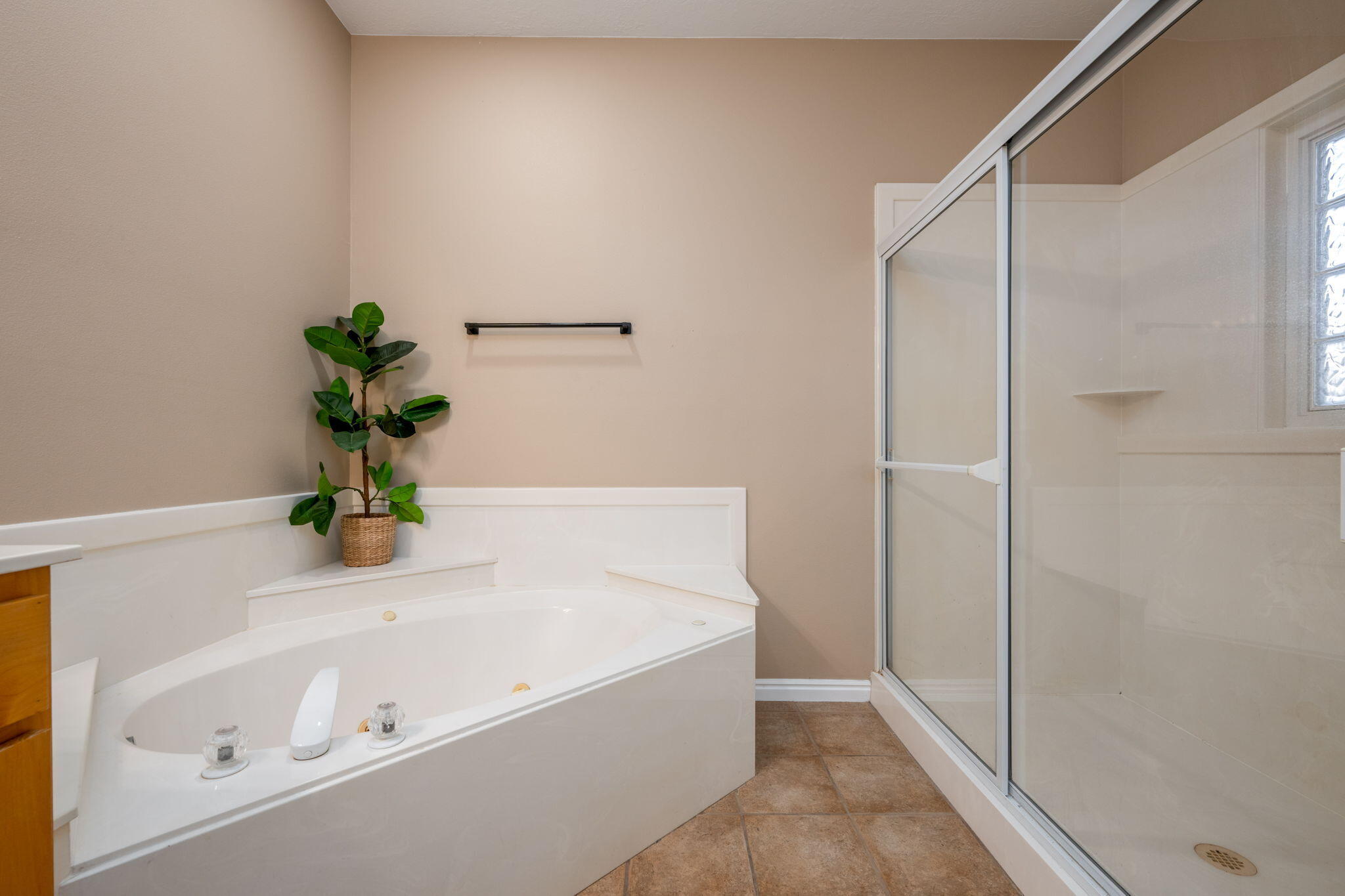 MIRAGE ESTATES - Residential