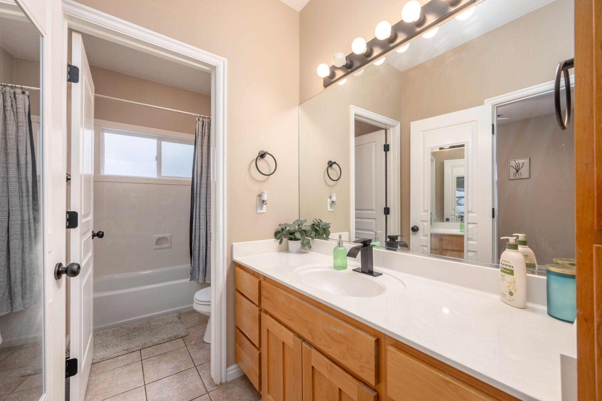 MIRAGE ESTATES - Residential