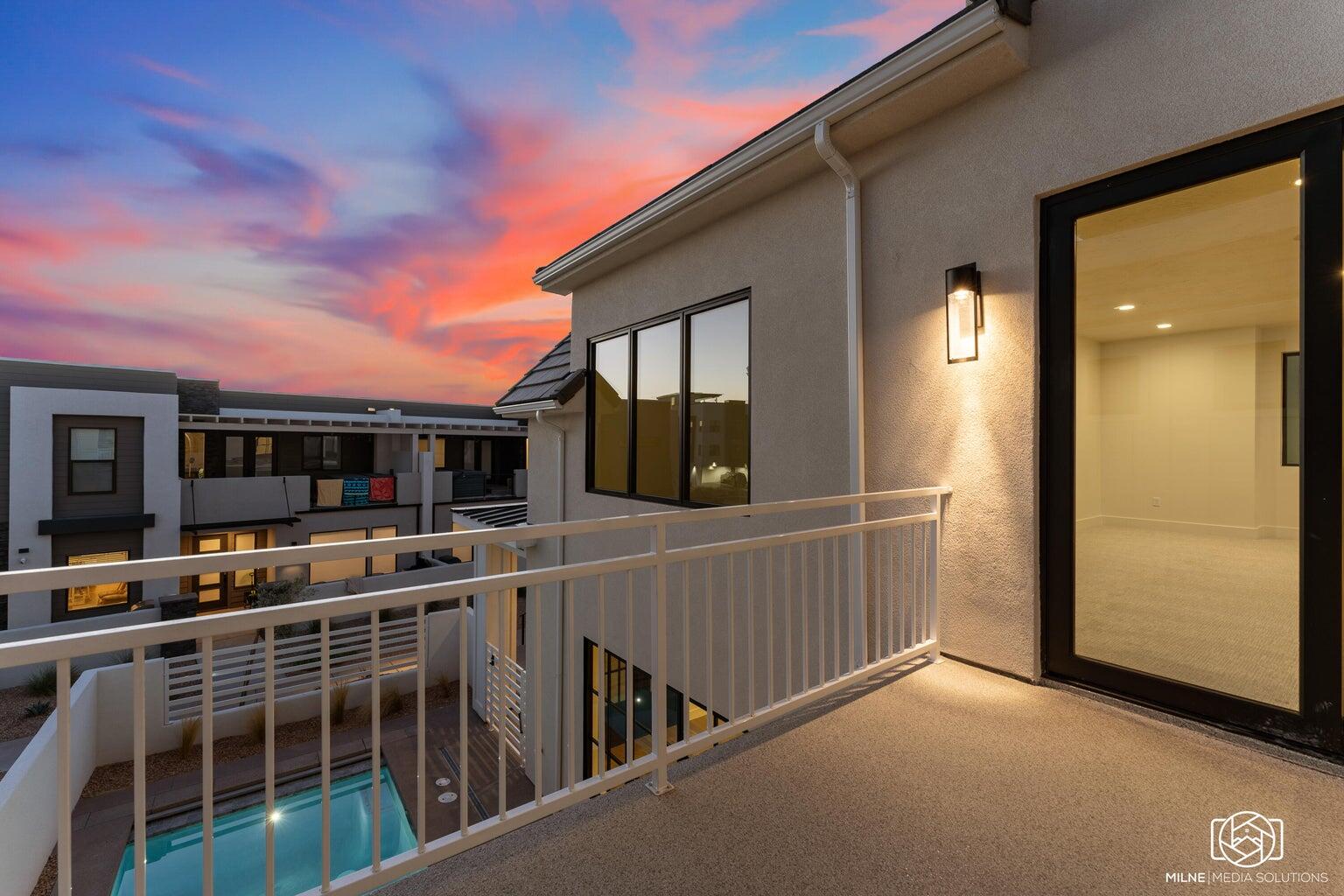 DESERT COLOR RESORT - Residential