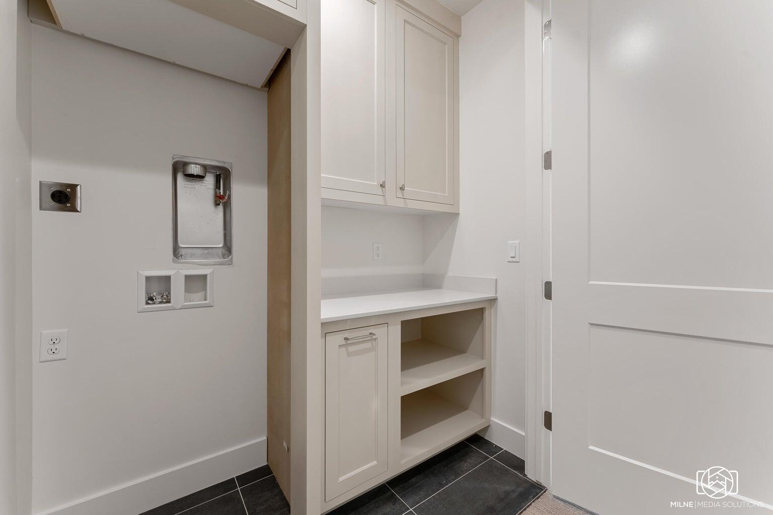 DESERT COLOR RESORT - Residential