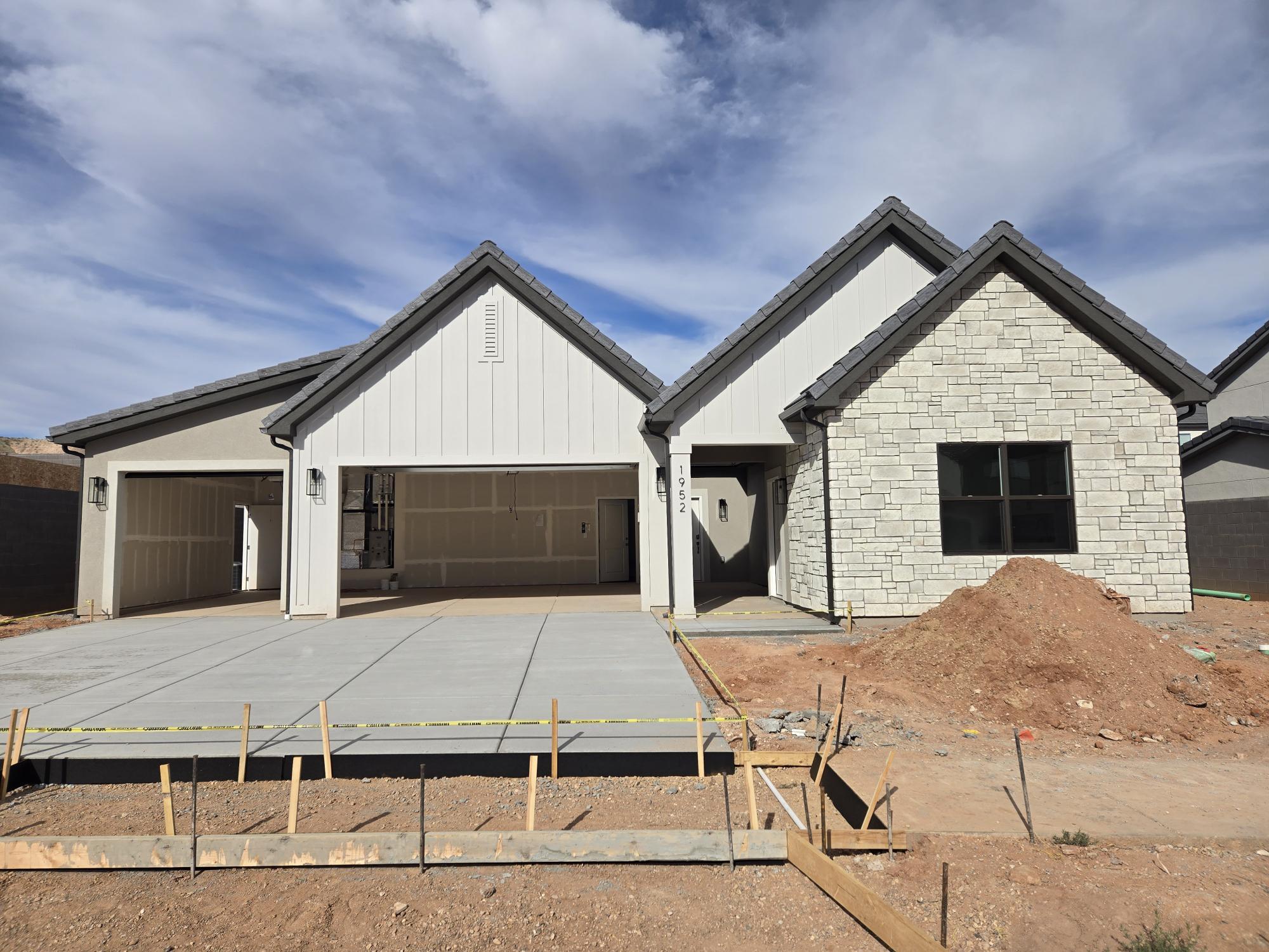 CORRAL HOLLOW AT LONG VALLEY - Residential