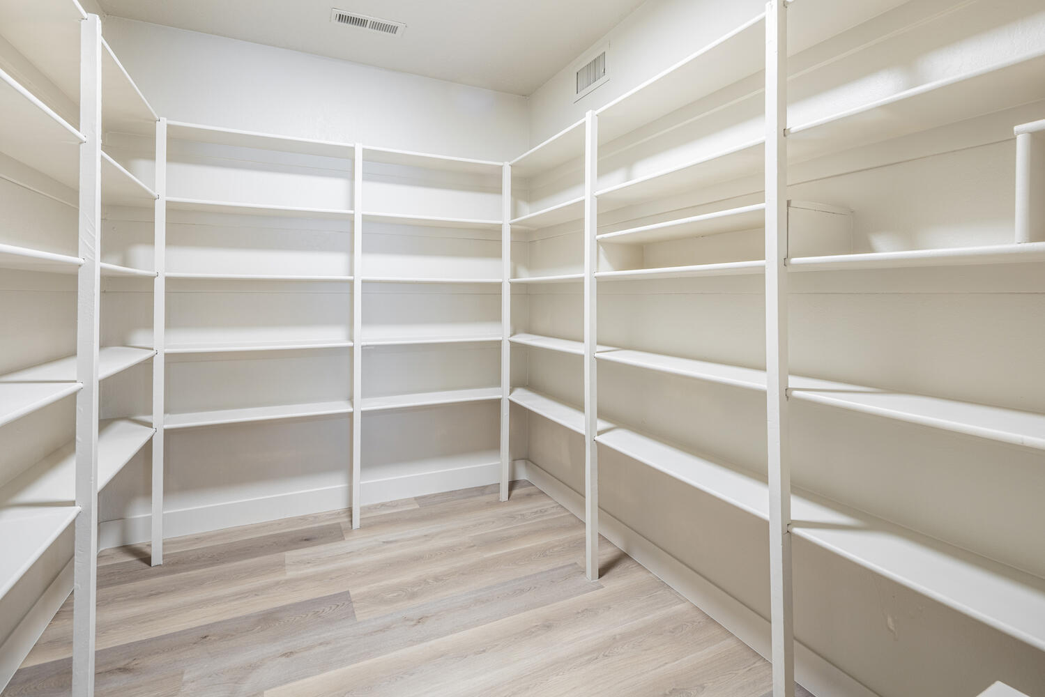 BLOOMINGTON COUNTRY CLUB - Residential