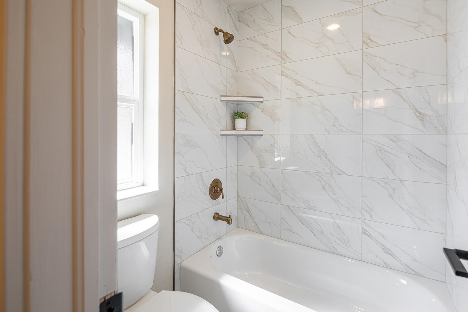 BLOOMINGTON COUNTRY CLUB - Residential