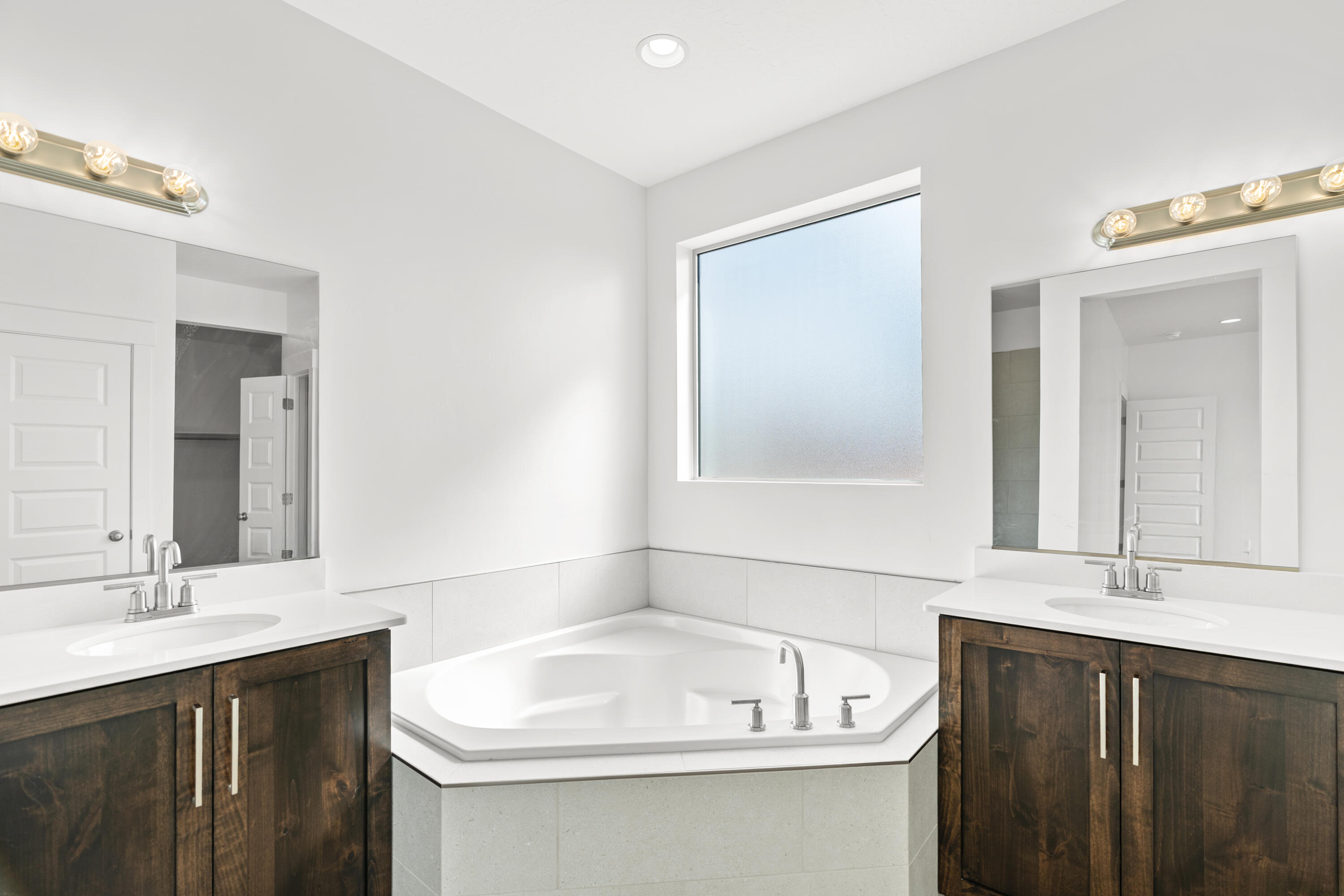 STRAWBERRY FIELDS ESTATES - Residential