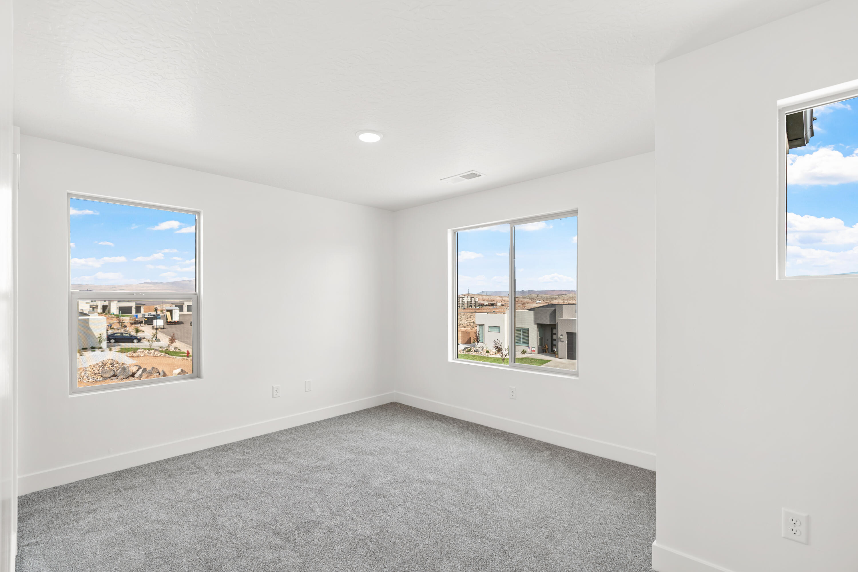 STRAWBERRY FIELDS ESTATES - Residential