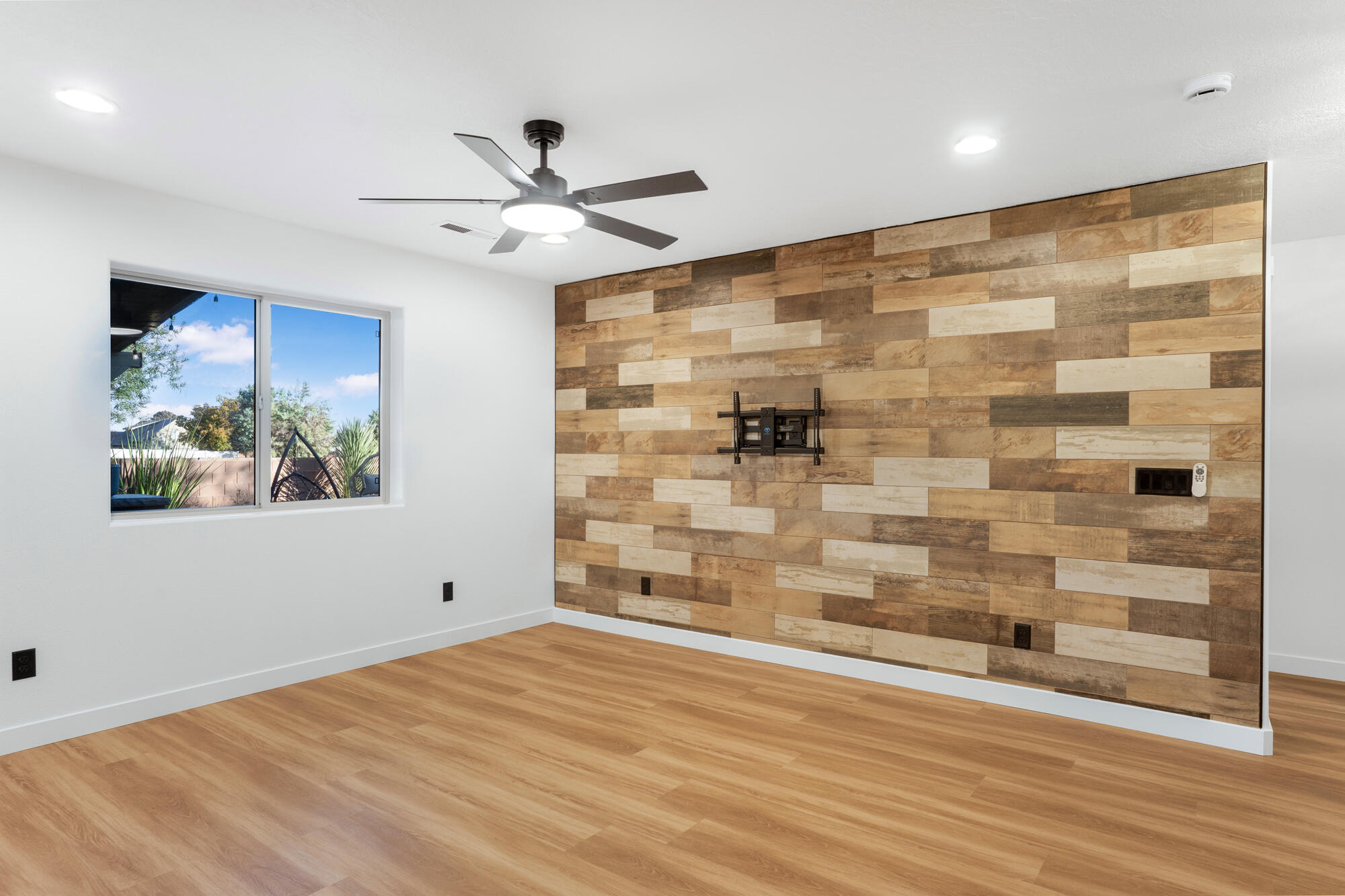 IVINS VISTA - Residential