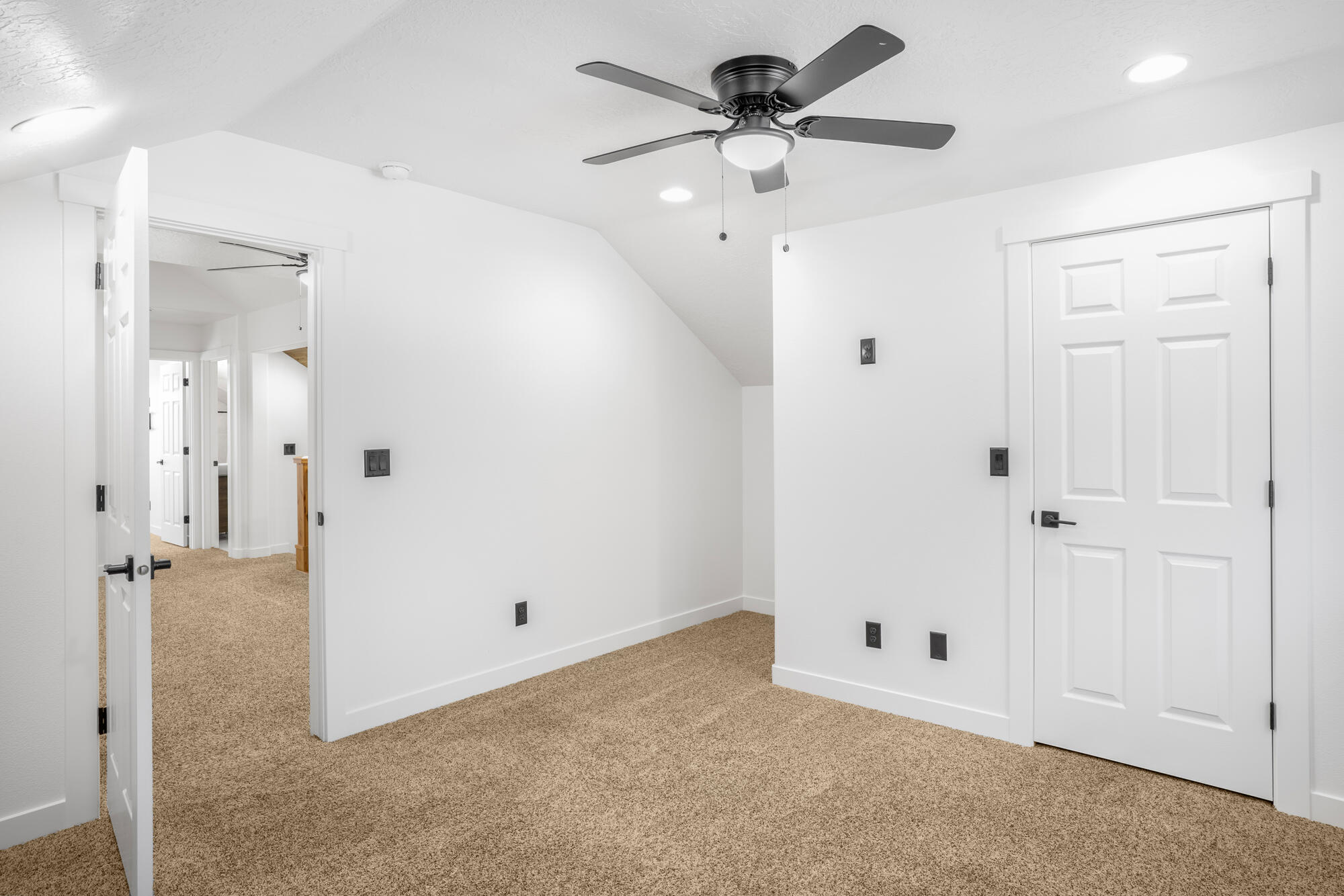 IVINS VISTA - Residential