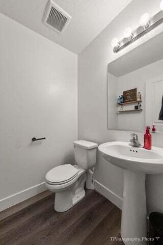 DESERT BLUFF AT DESERT CANYONS TOWNHOMES - Residential