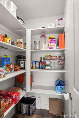 DESERT BLUFF AT DESERT CANYONS TOWNHOMES - Residential