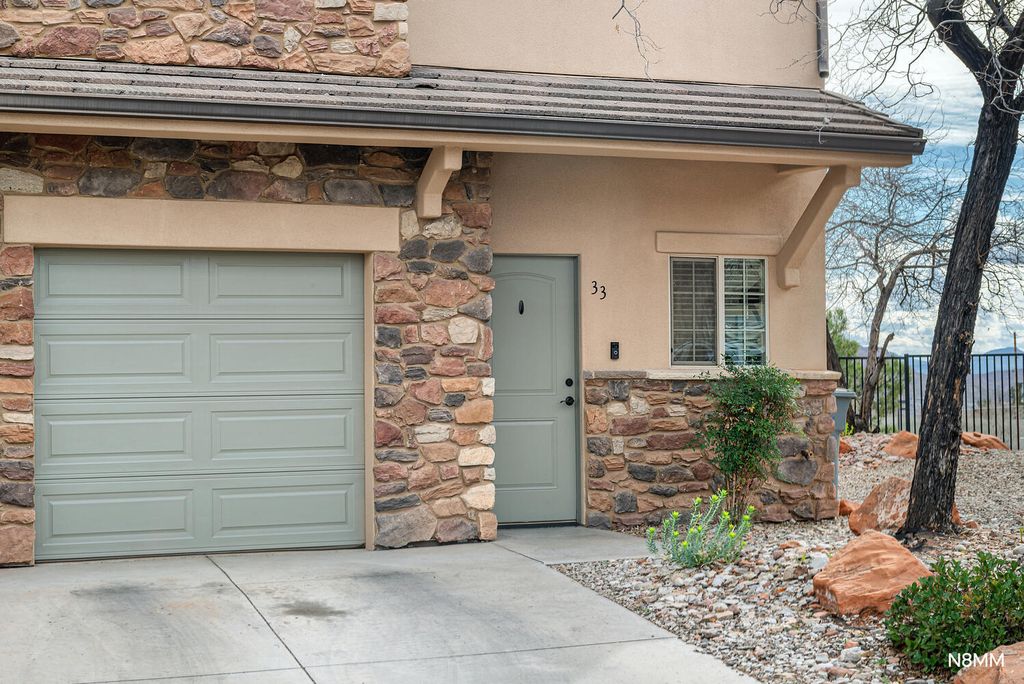 Photo of 290 BUENA VISTA Blvd 33 #33, Washington, UT 84780 (MLS # 26-269391)