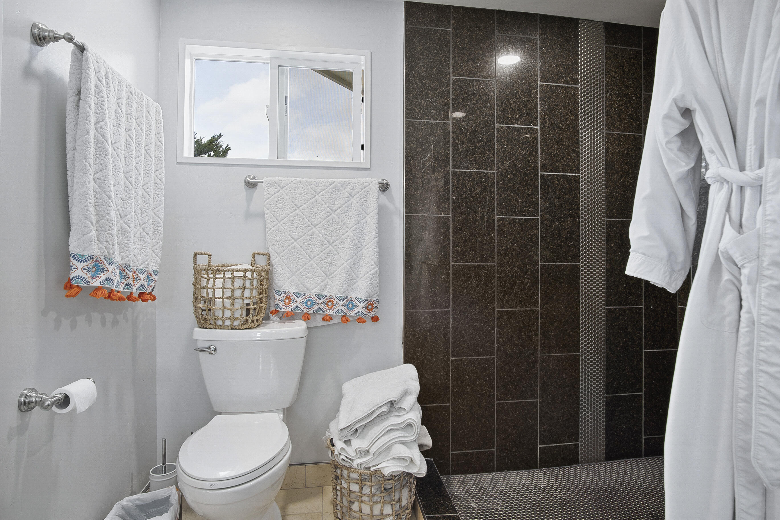 BLOOMINGTON HILLS - Residential