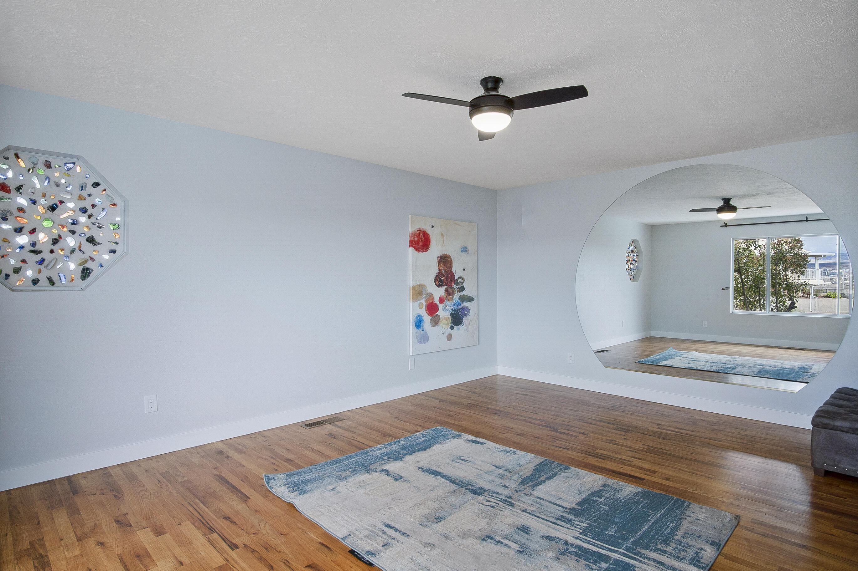 BLOOMINGTON HILLS - Residential