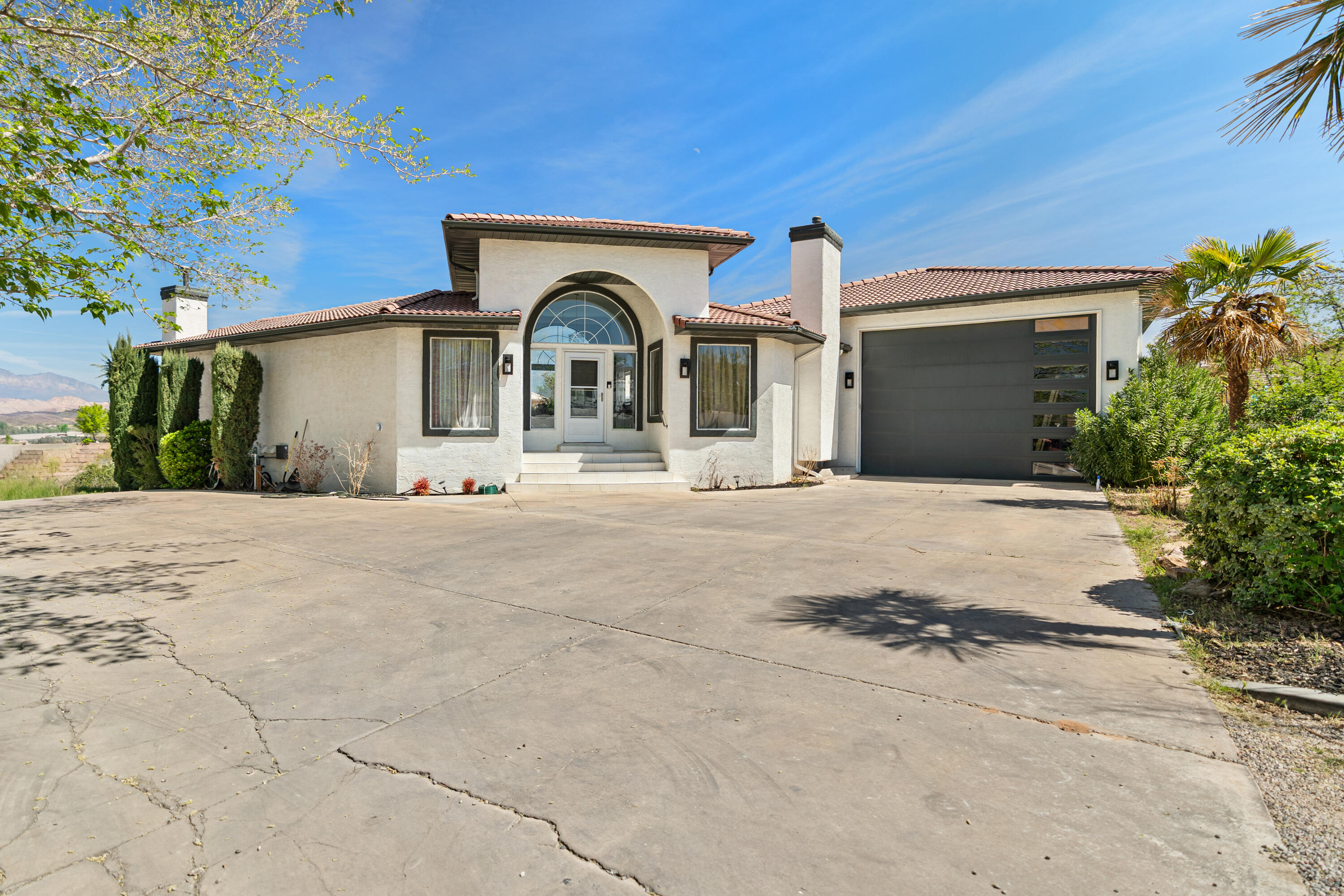 BLOOMINGTON HILLS - Residential