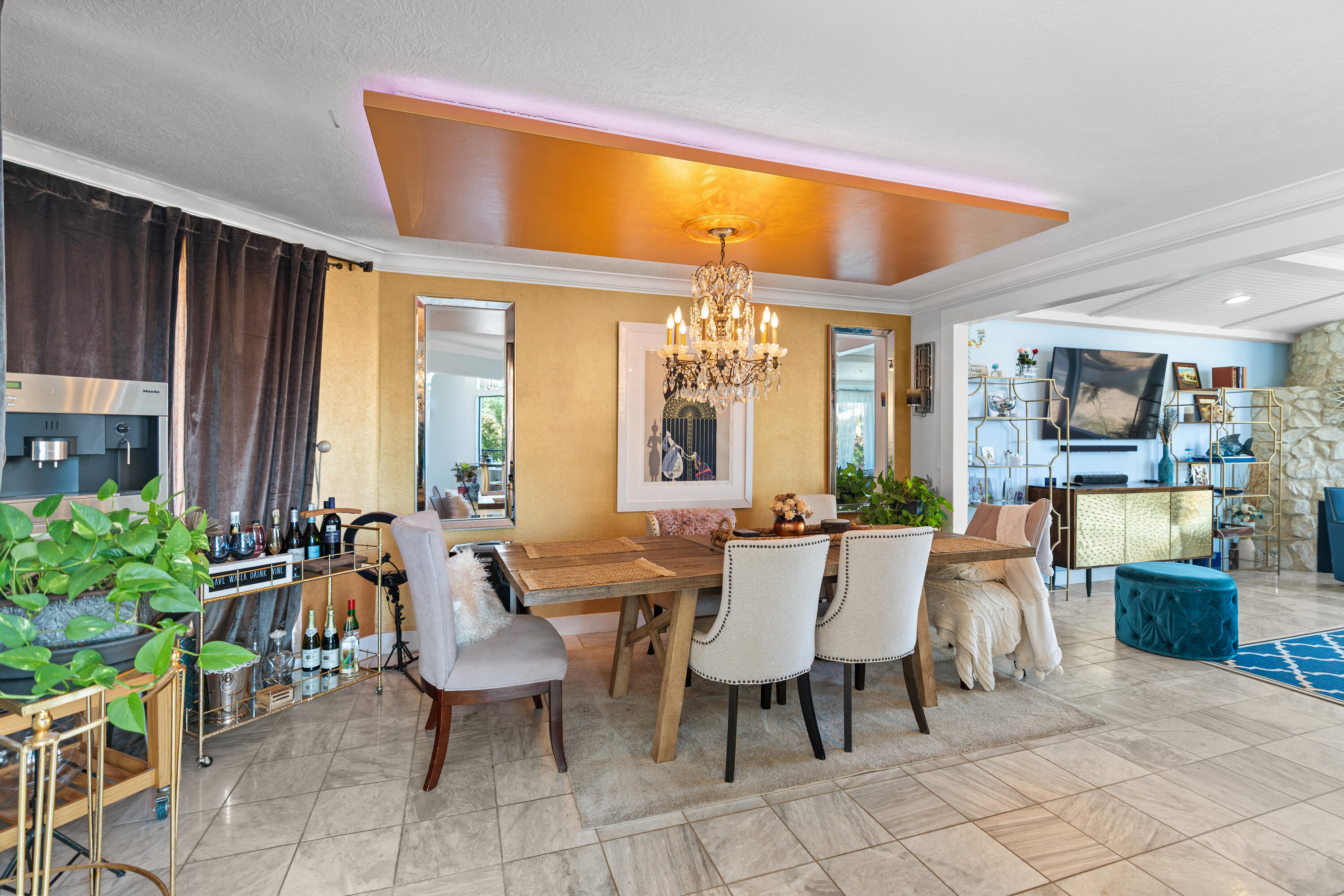 BLOOMINGTON HILLS - Residential