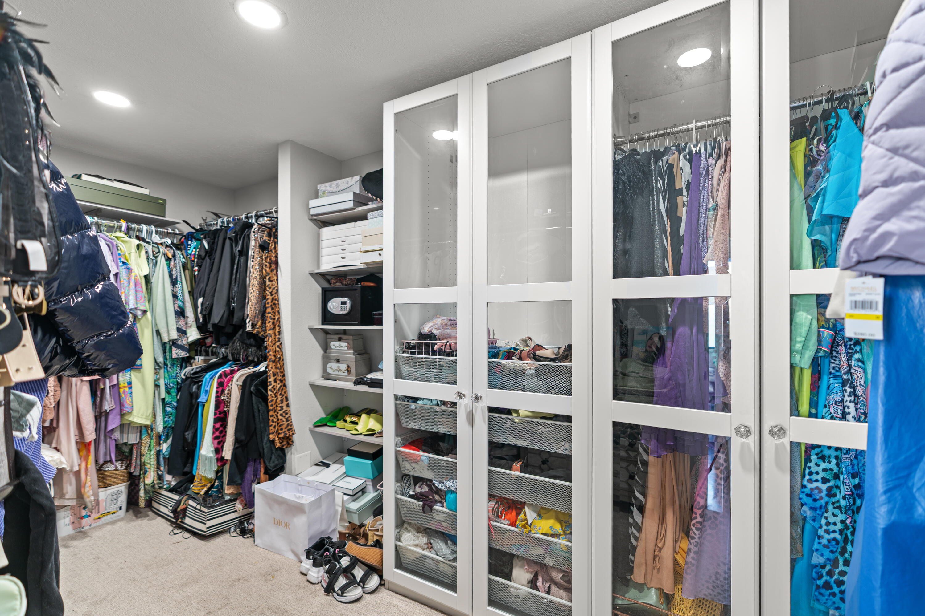 BLOOMINGTON HILLS - Residential