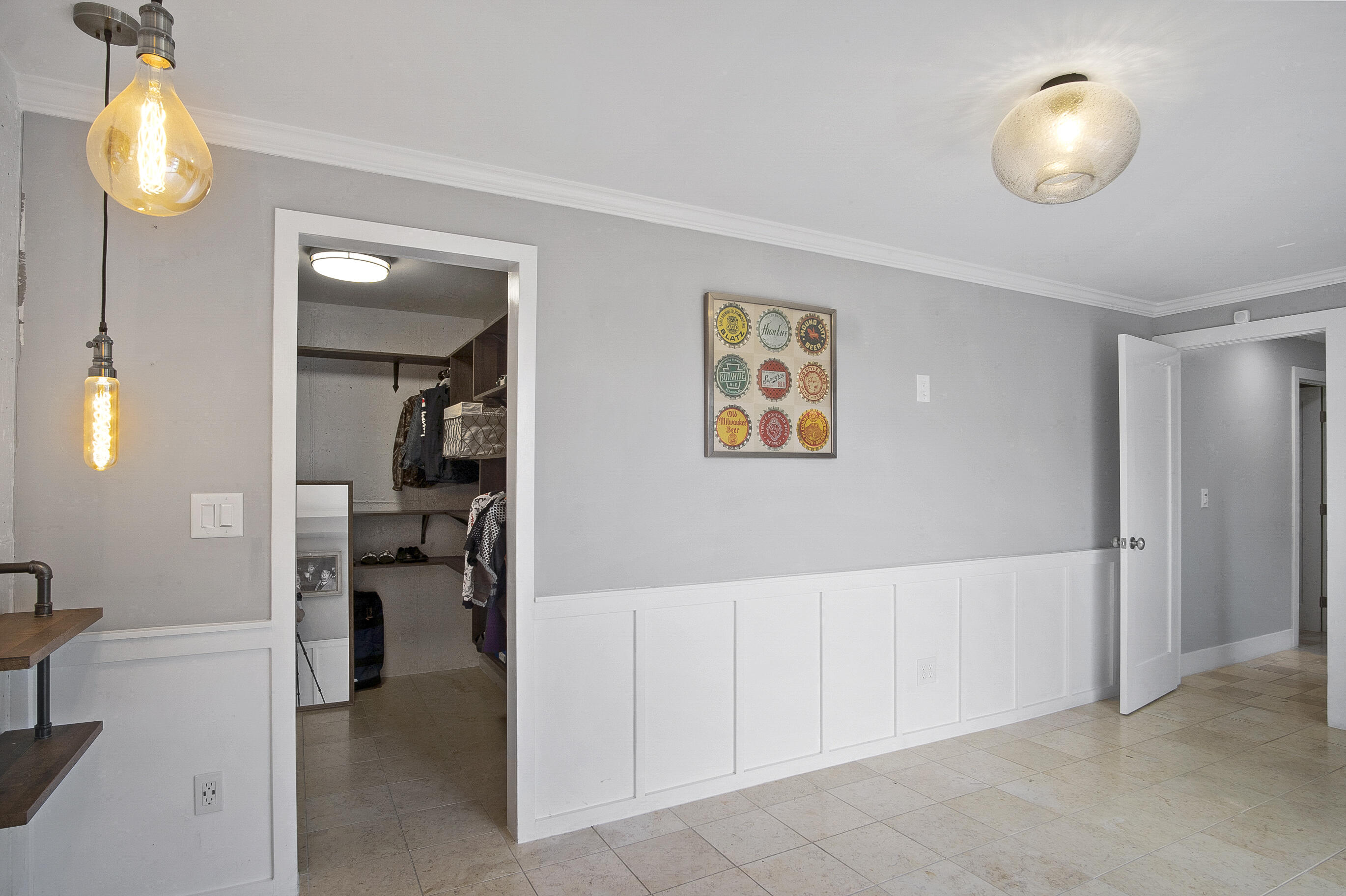 BLOOMINGTON HILLS - Residential