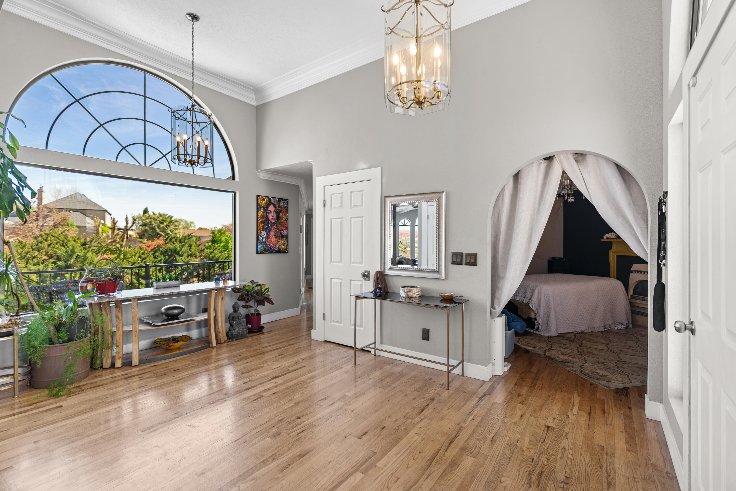 BLOOMINGTON HILLS - Residential