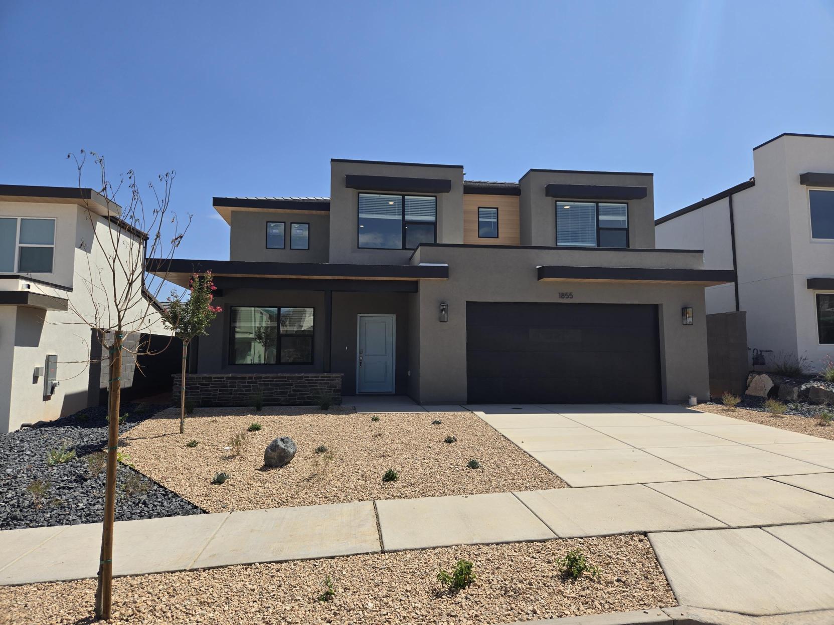 CORRAL HOLLOW AT LONG VALLEY - Residential