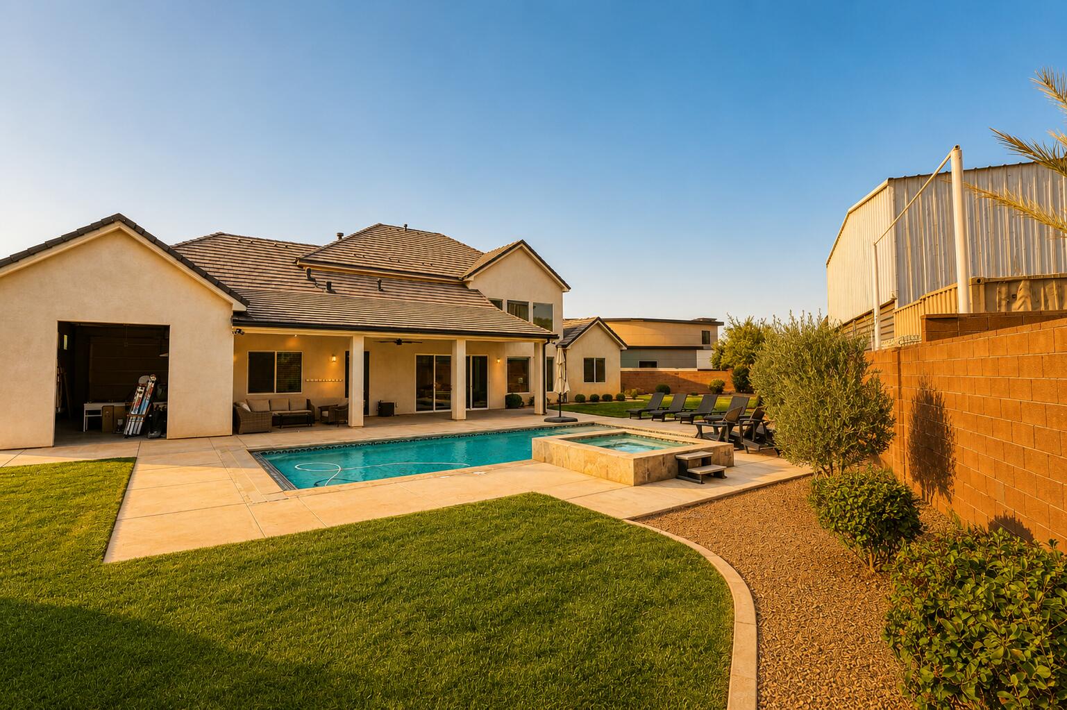 FIELDSTONE - Residential
