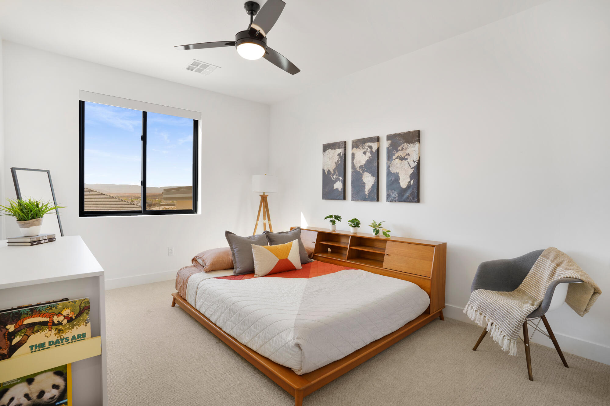 RUSTED HILLS - Residential