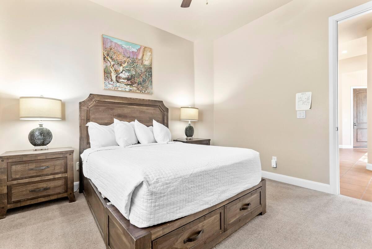 RETREAT AT SAND HOLLOW RESORT - Residential