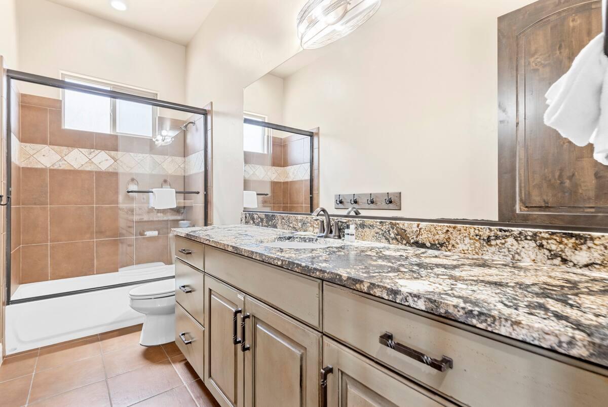 RETREAT AT SAND HOLLOW RESORT - Residential