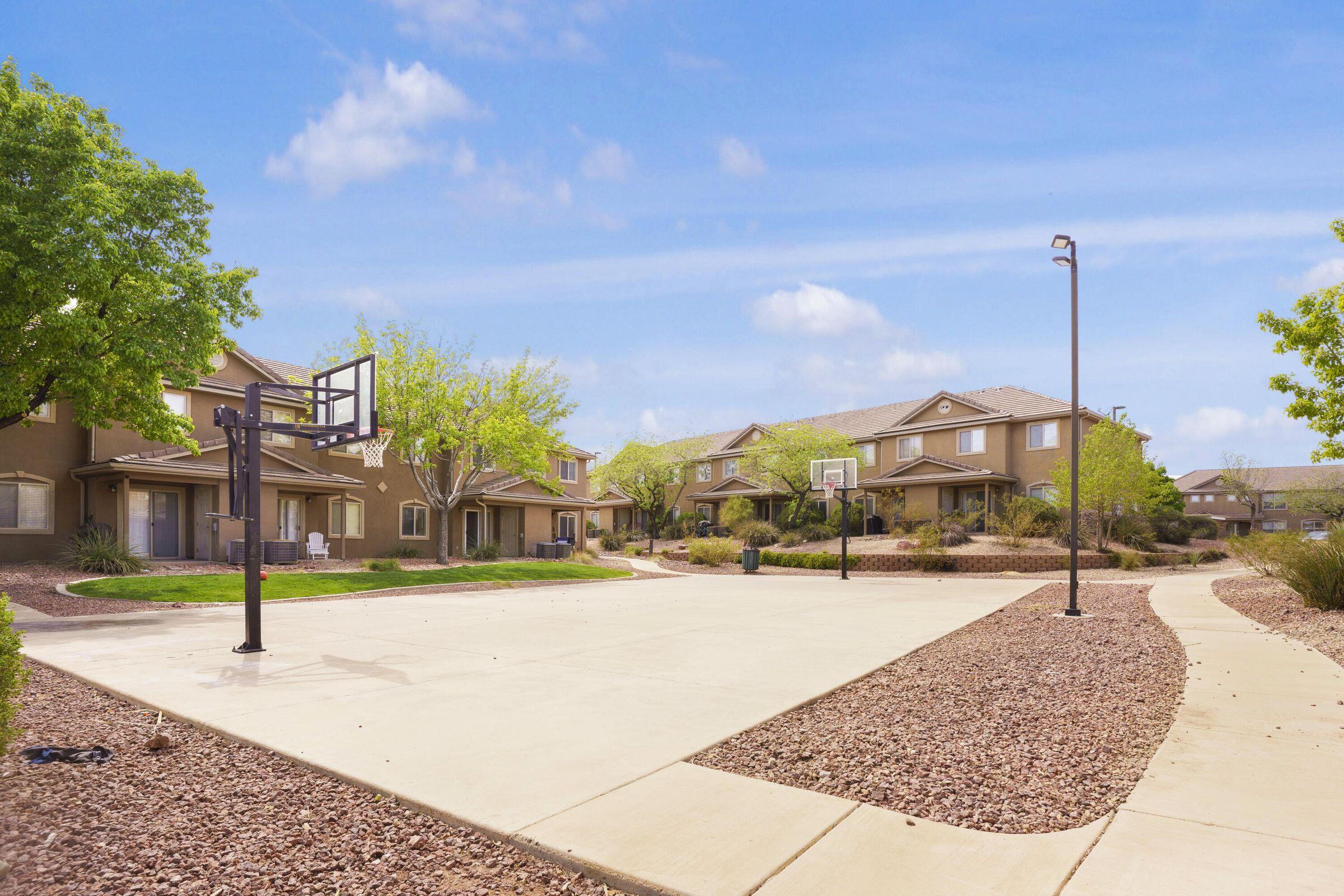 HIDDEN VALLEY TOWN HOMES - Residential