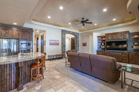 Tiny photo for 2732 S 4010 W, Hurricane, UT 84737 (MLS # 26-269702)