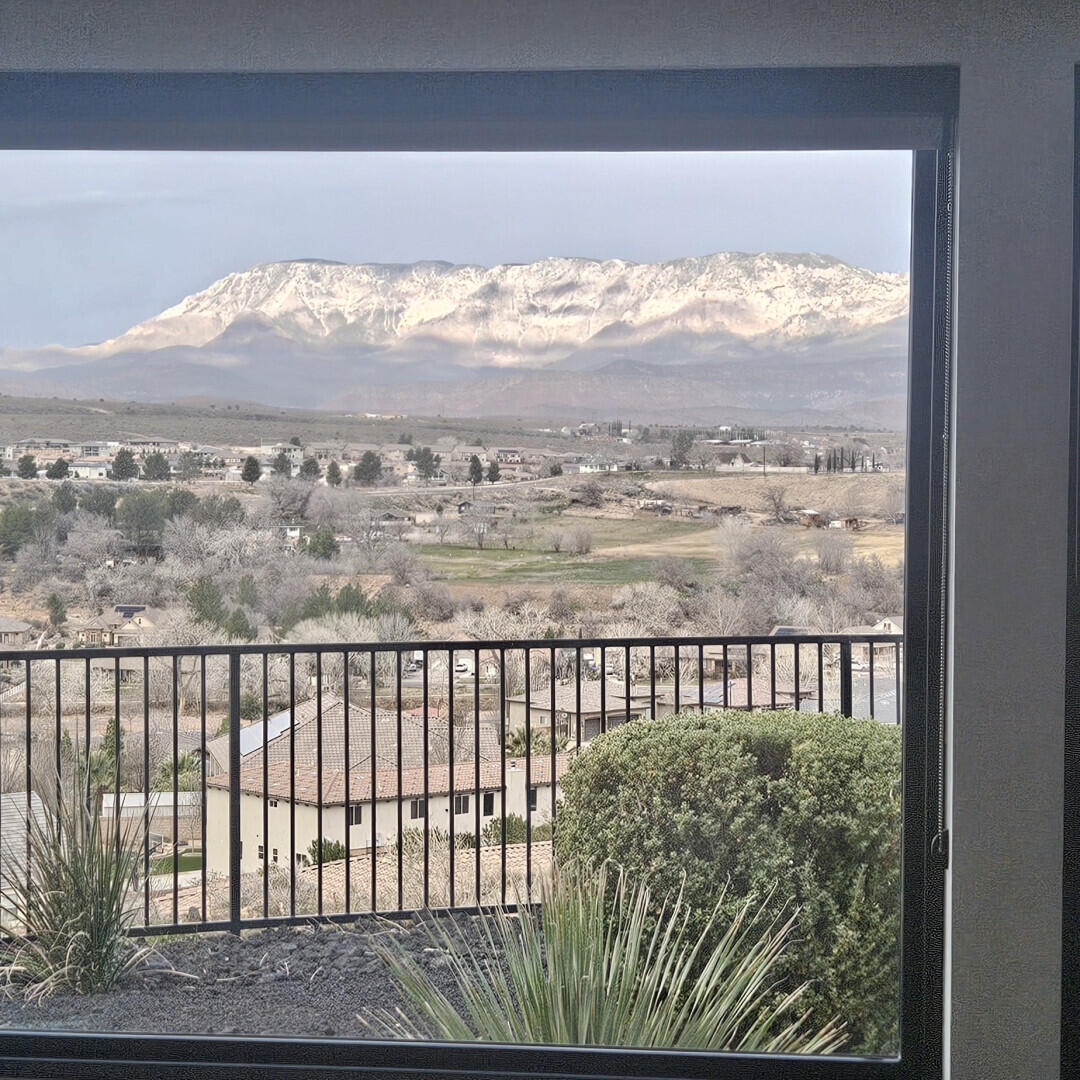 10 DIAGONAL CONDOS - Residential