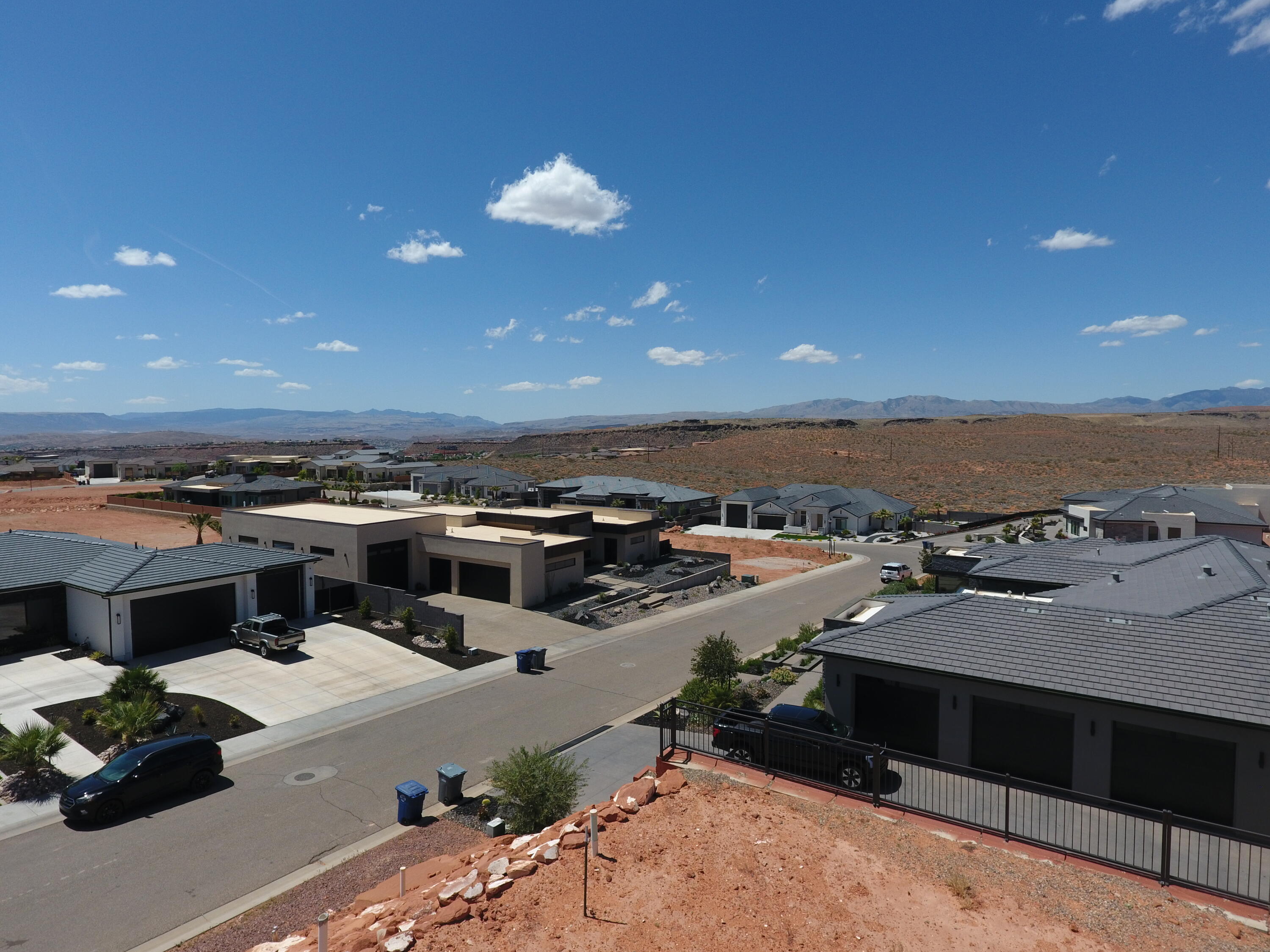 WESTGATE HILLS - Land