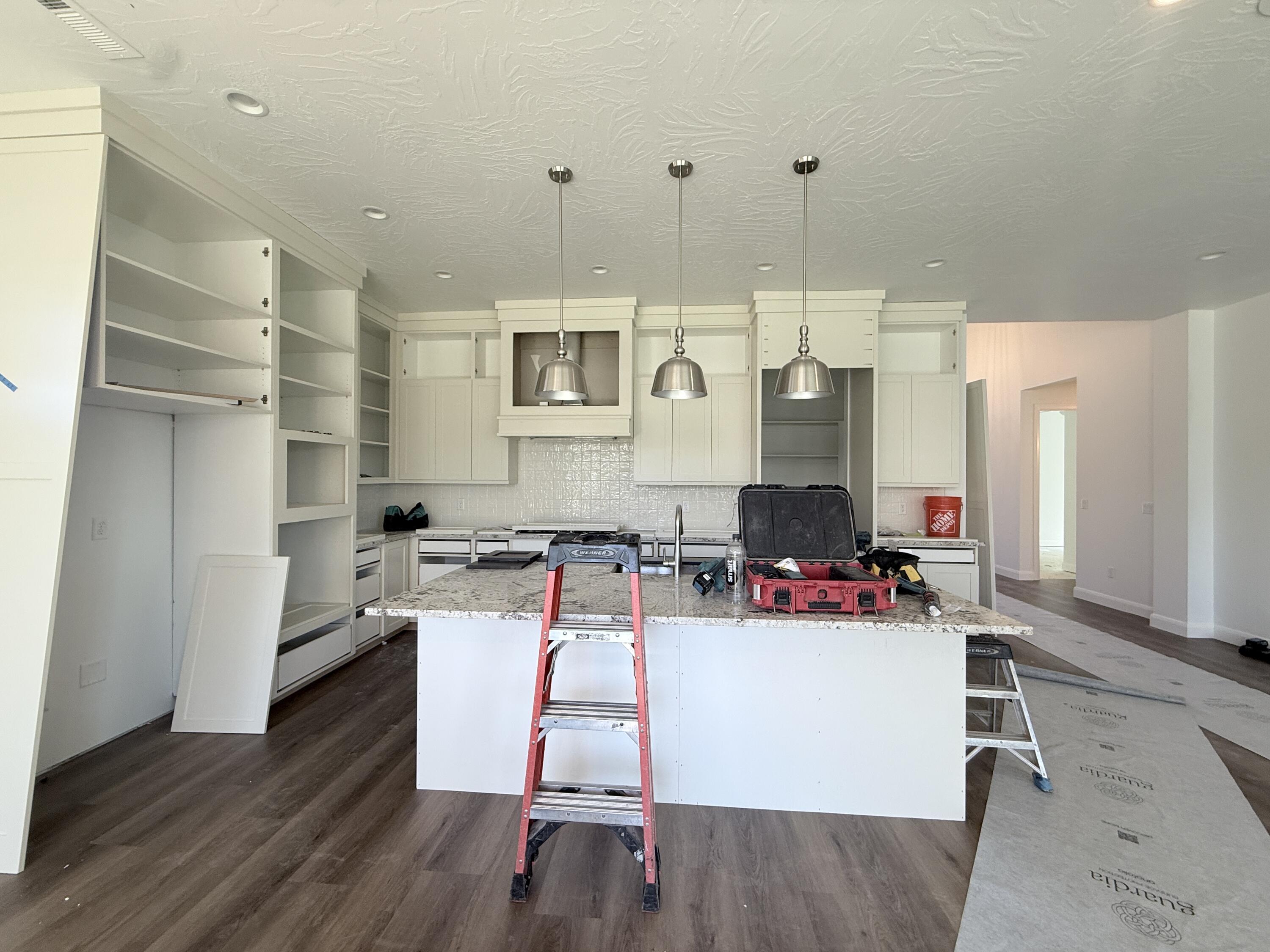 FRANKLIN FIELDS - Residential