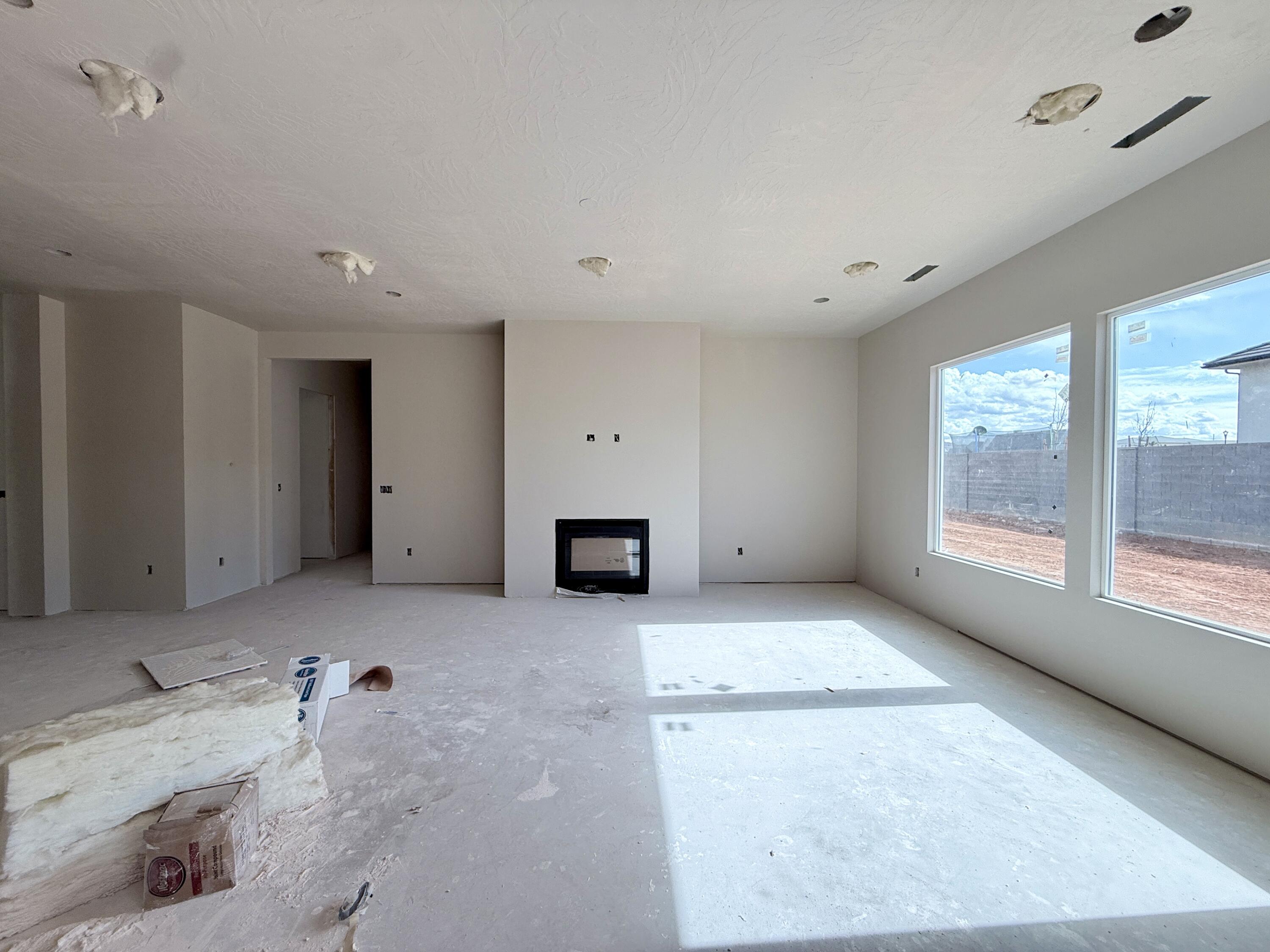 FRANKLIN FIELDS - Residential