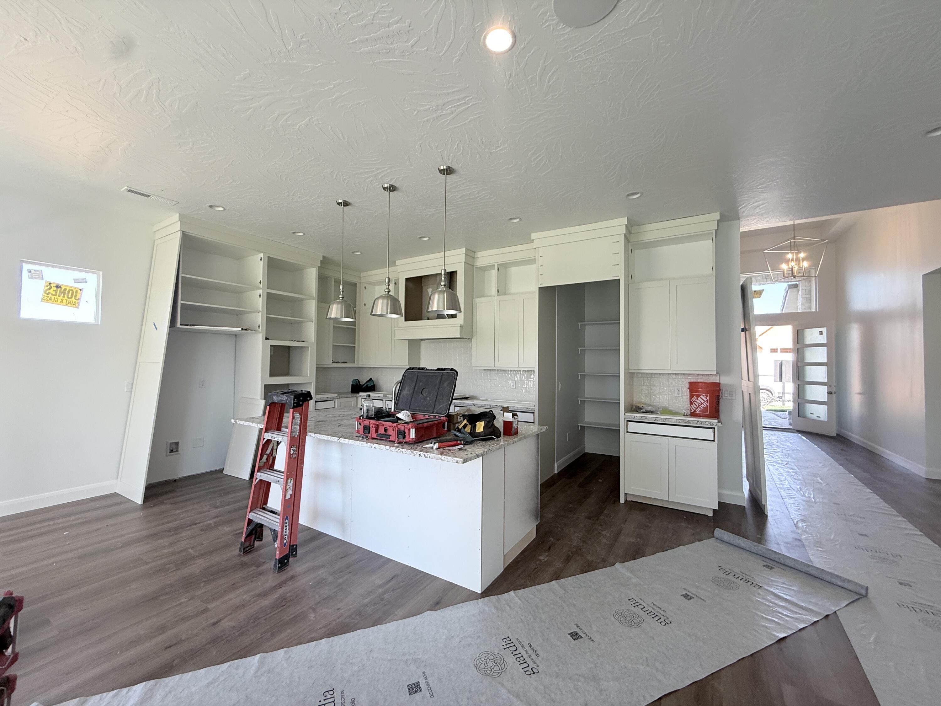 FRANKLIN FIELDS - Residential