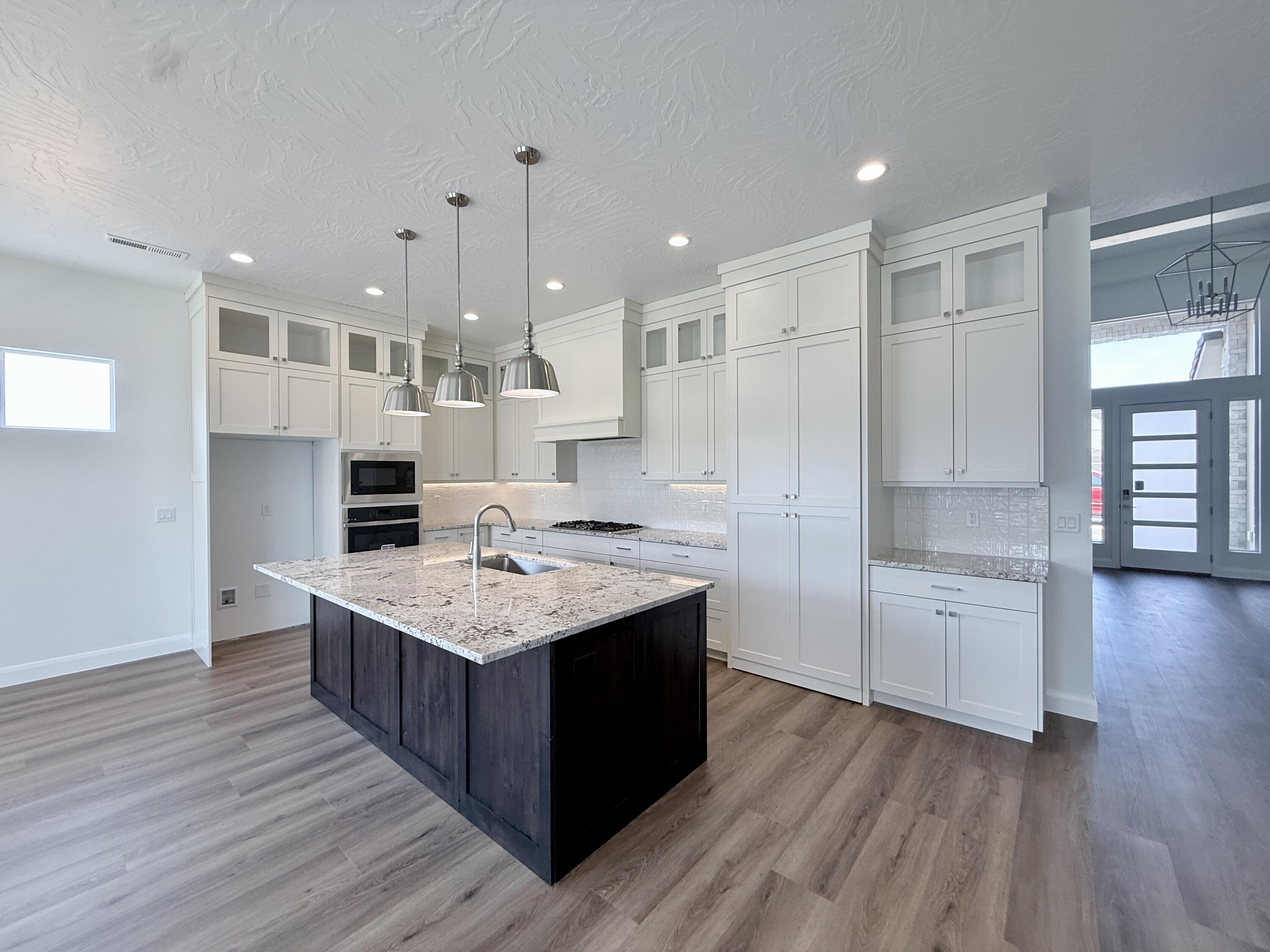 FRANKLIN FIELDS - Residential