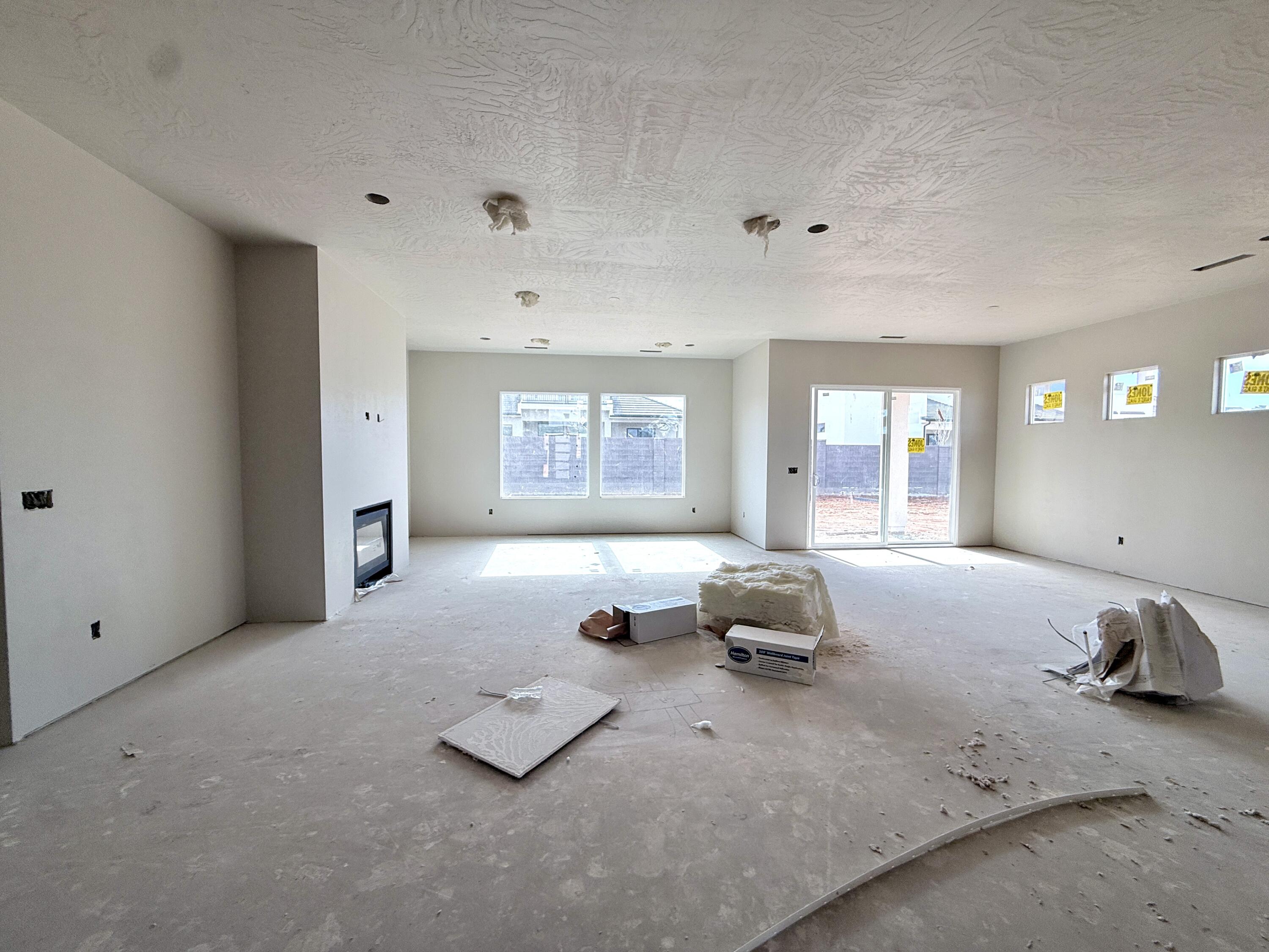 FRANKLIN FIELDS - Residential