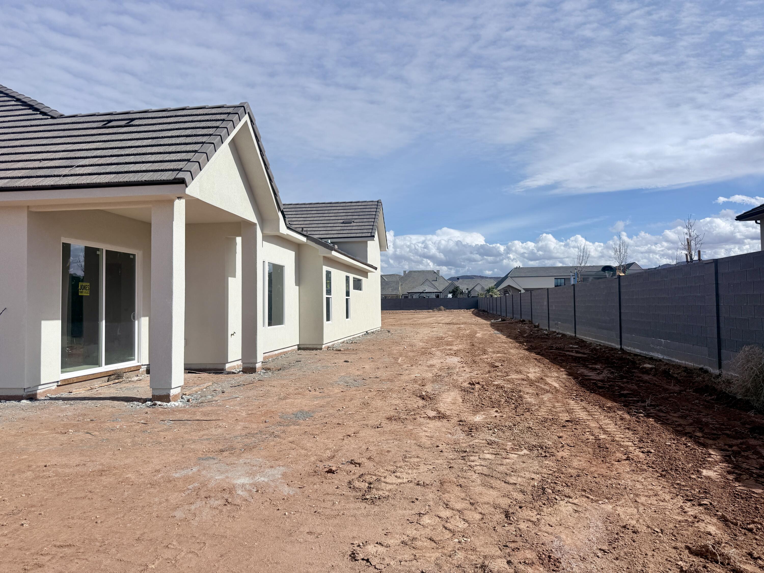 FRANKLIN FIELDS - Residential