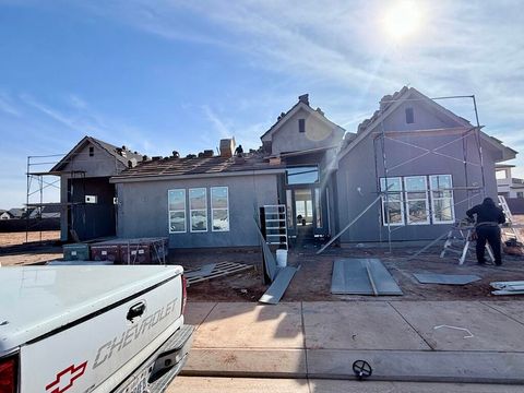 Photo of 445 W Rosina CIR, Washington, UT 84780 (MLS # 26-268458)