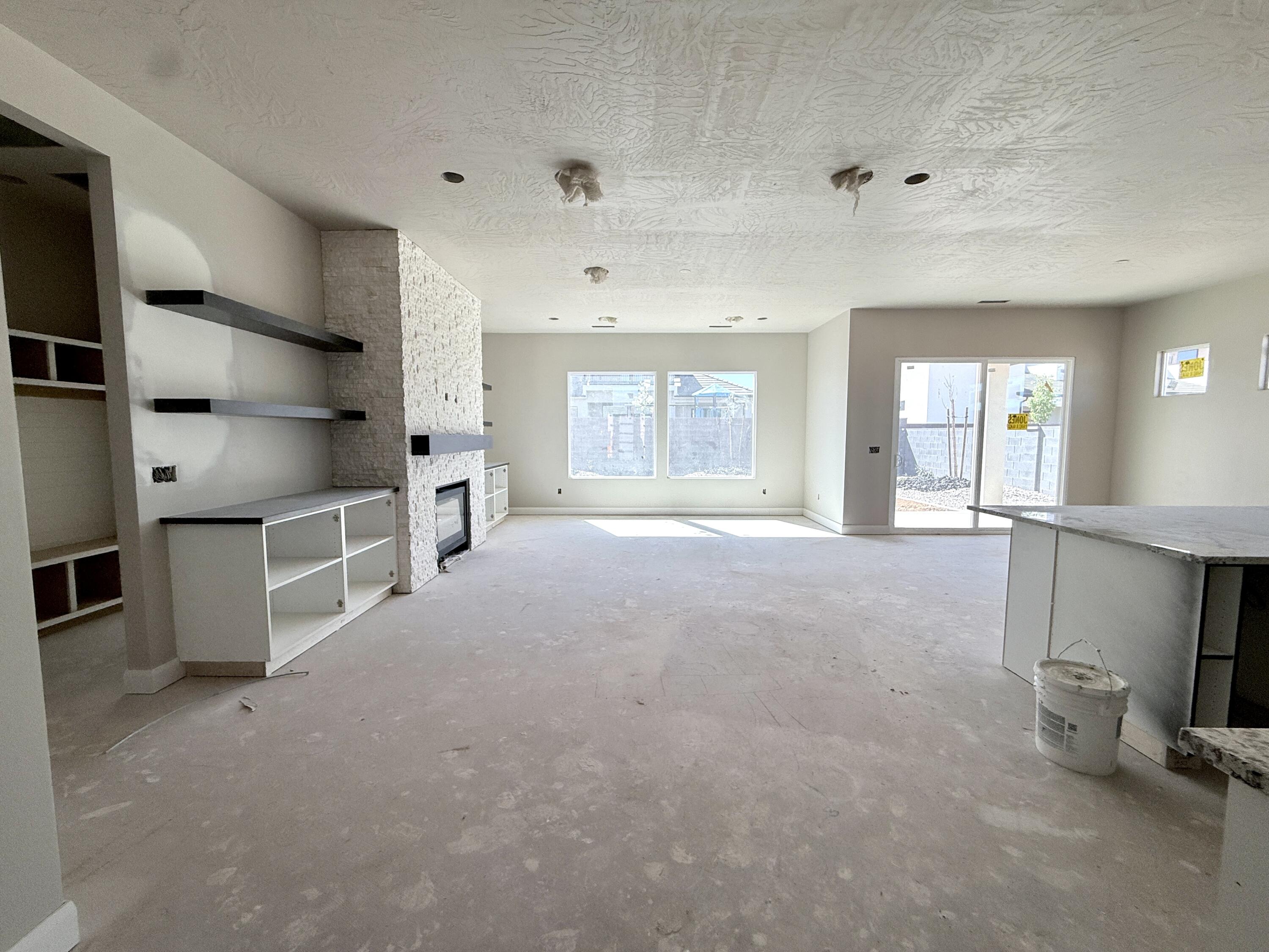 FRANKLIN FIELDS - Residential