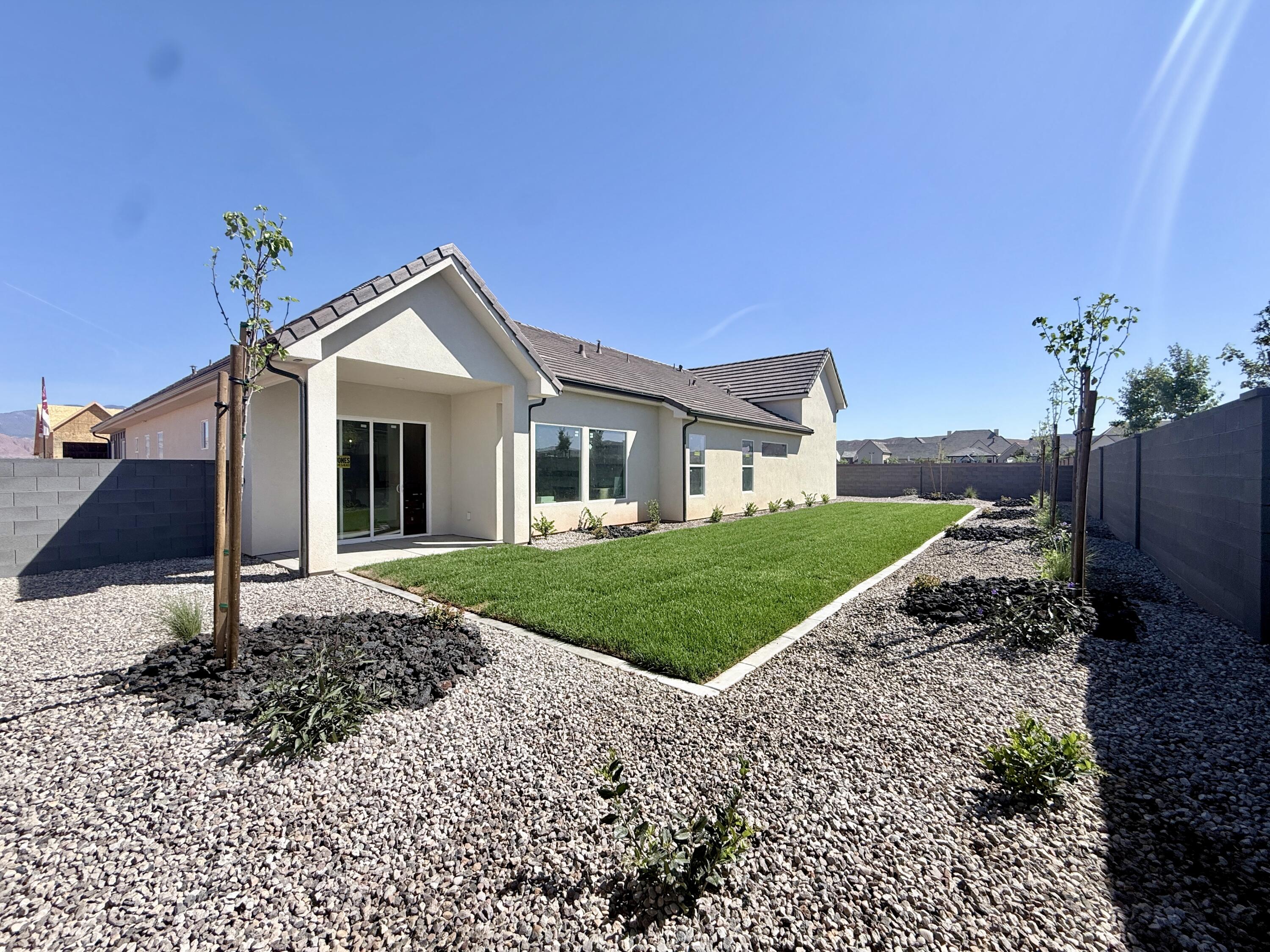 FRANKLIN FIELDS - Residential