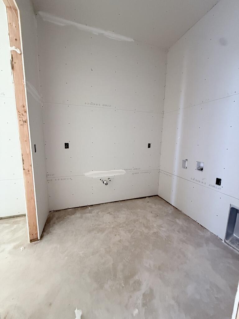 FRANKLIN FIELDS - Residential