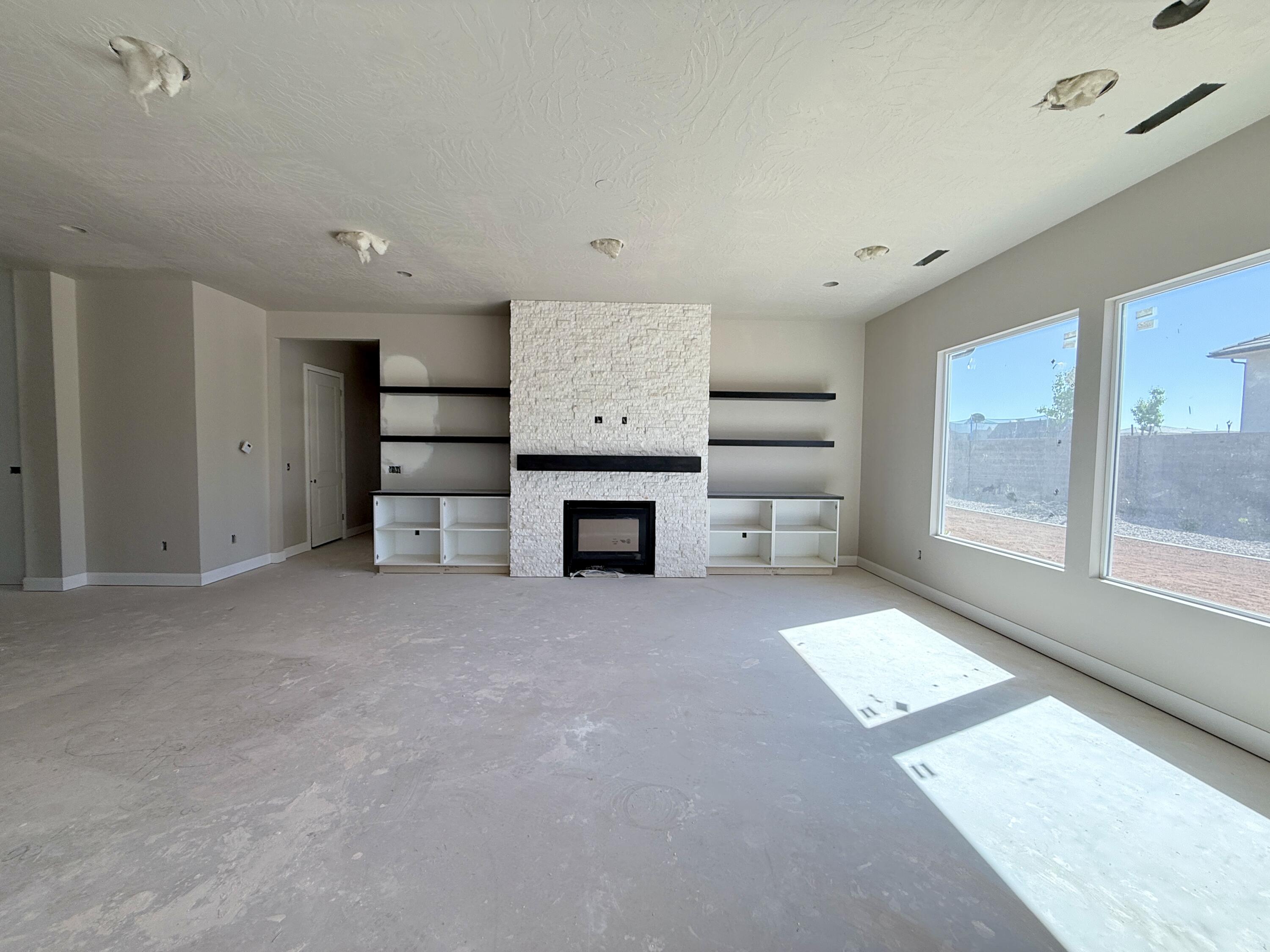 FRANKLIN FIELDS - Residential