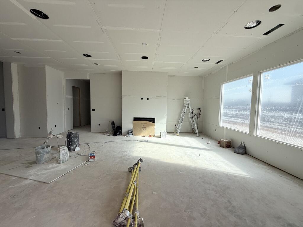 FRANKLIN FIELDS - Residential