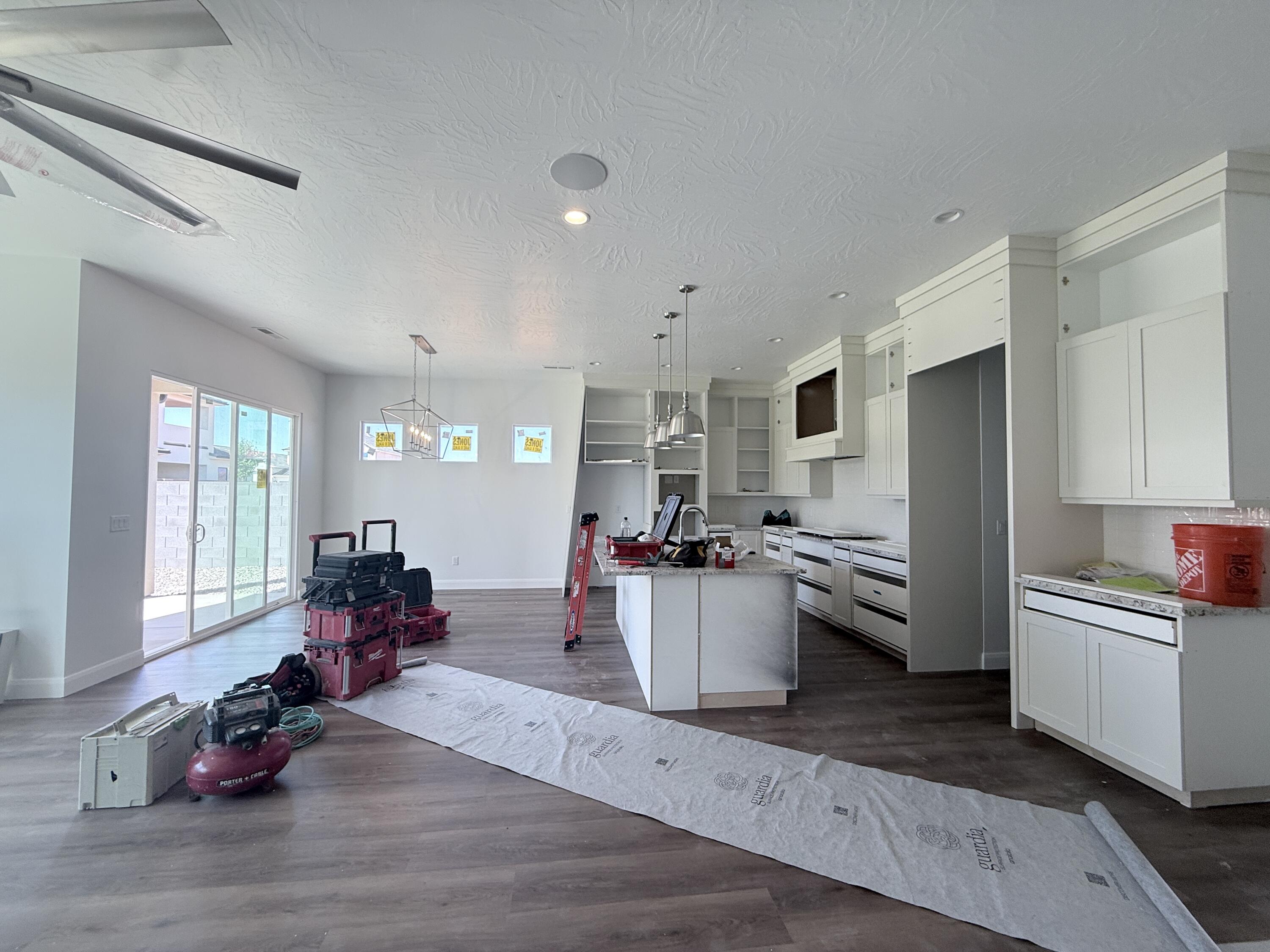 FRANKLIN FIELDS - Residential