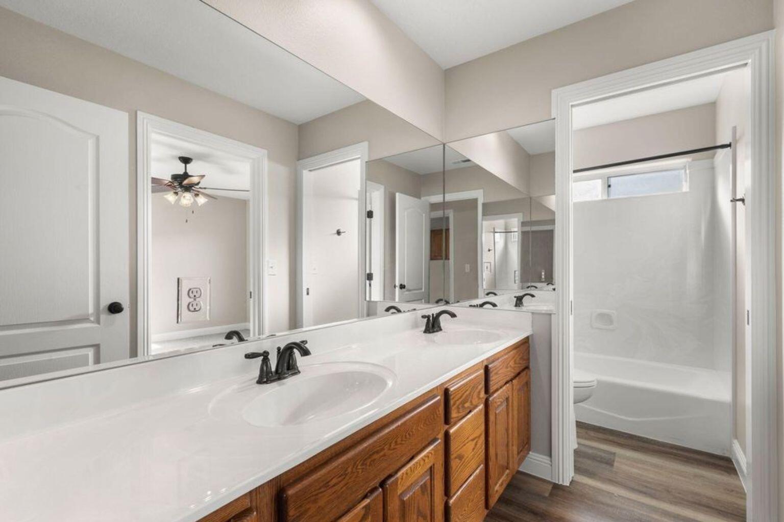 EAST RIDGE - Residential